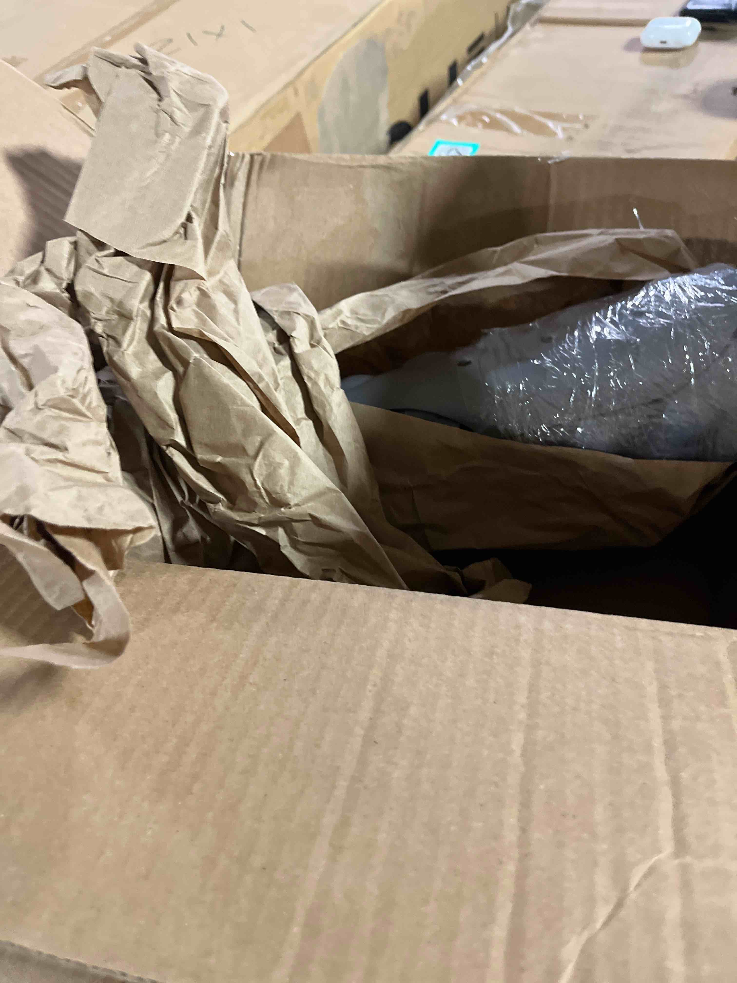 https://s3.amazonaws.com/lotting-images-prod/phillipi/PPE1991675_1749133863230.jpeg