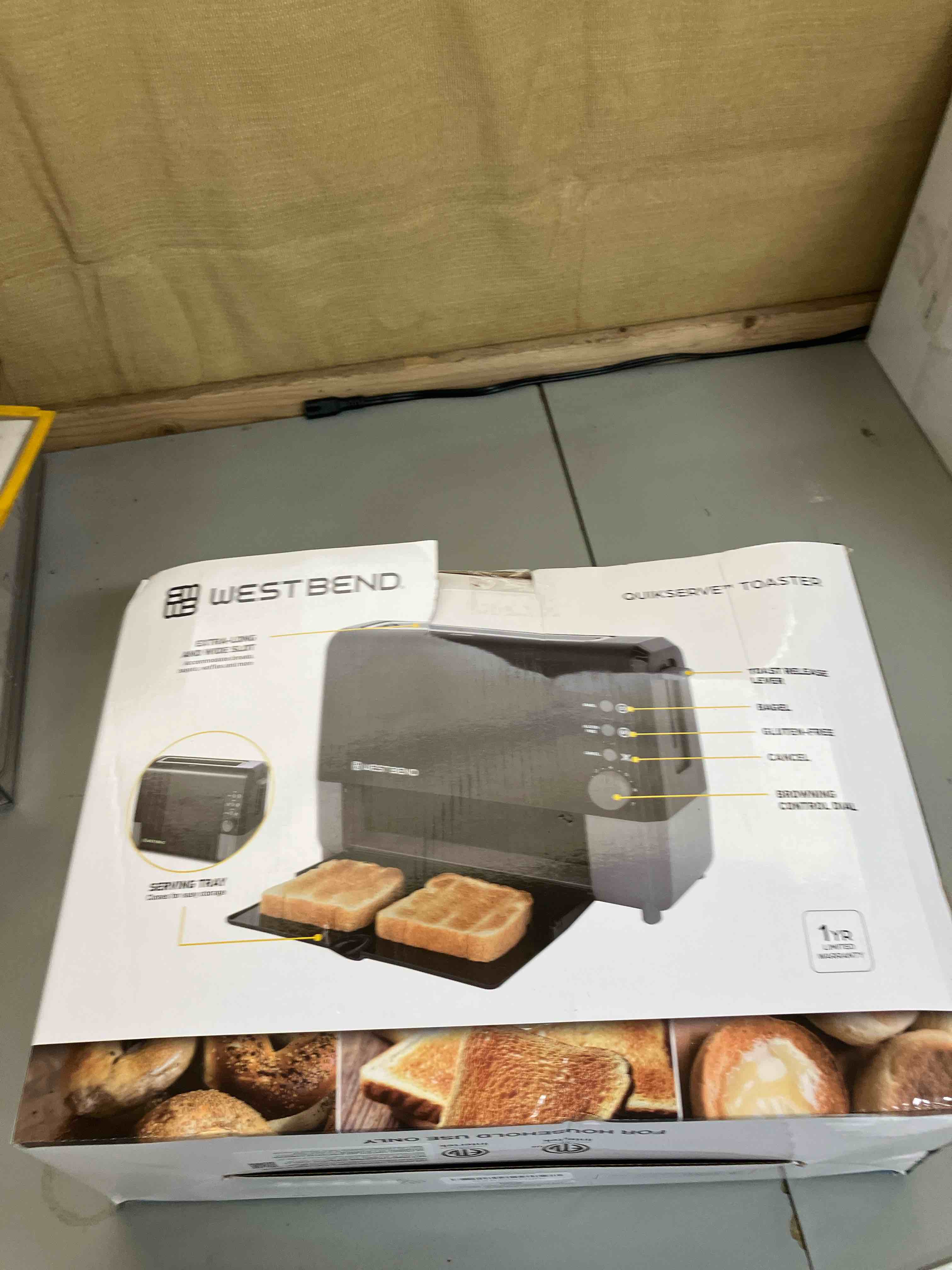 https://s3.amazonaws.com/lotting-images-prod/phillipi/PPE1993200_1744979589101.jpeg