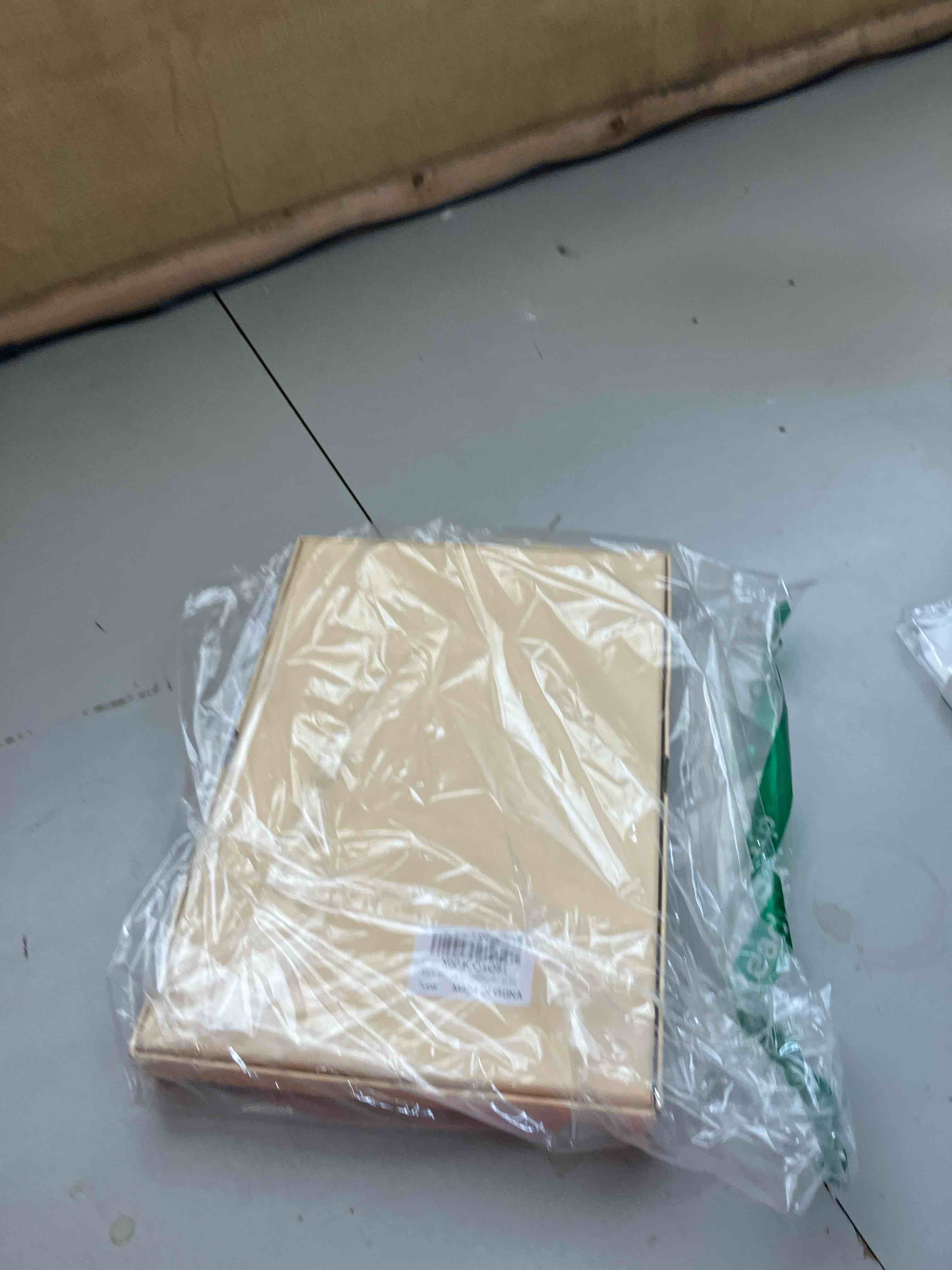 https://s3.amazonaws.com/lotting-images-prod/phillipi/PPE1993698_1745934476410.jpeg
