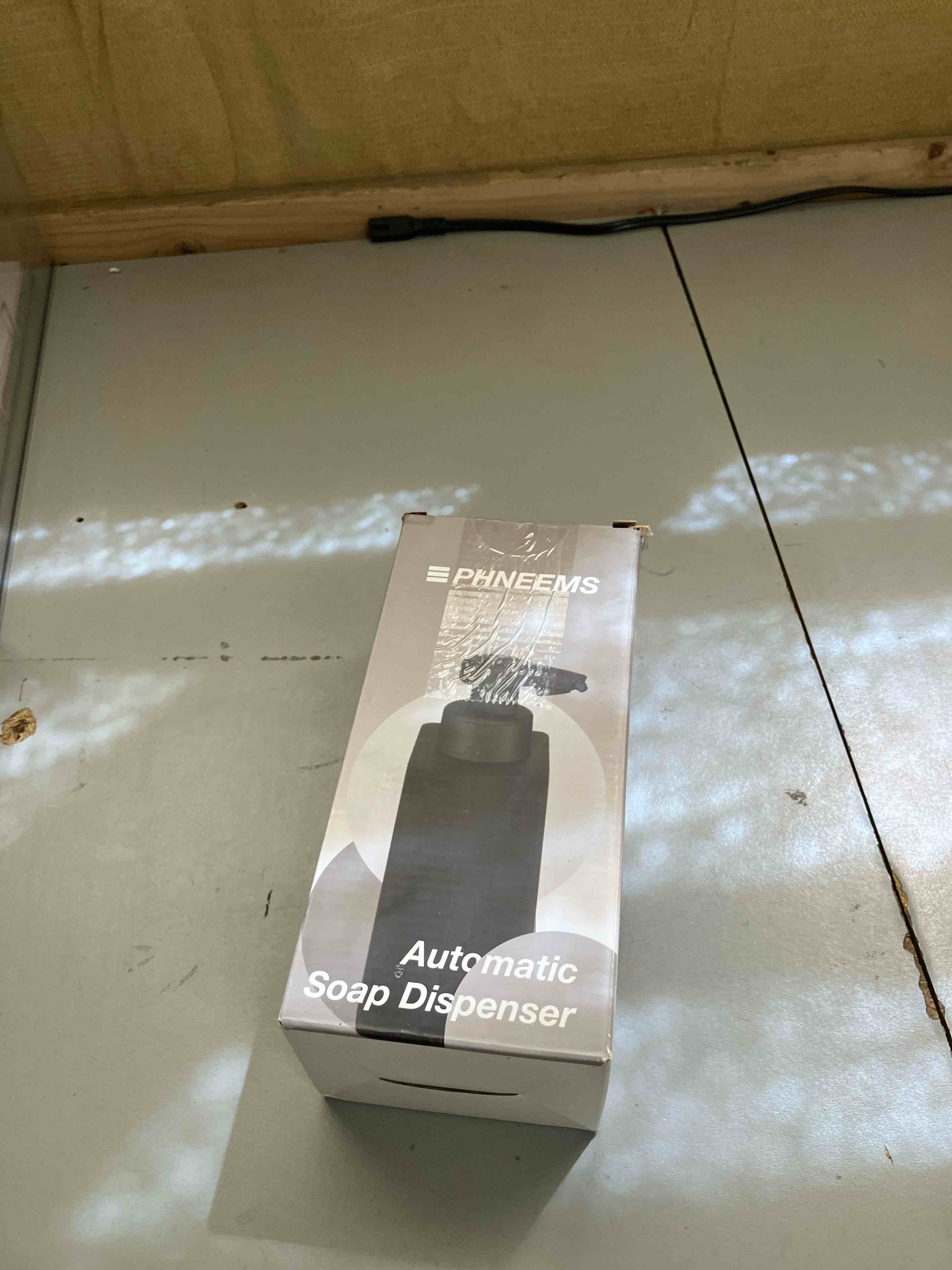 https://s3.amazonaws.com/lotting-images-prod/phillipi/PPE1994099_1746028120559.jpeg