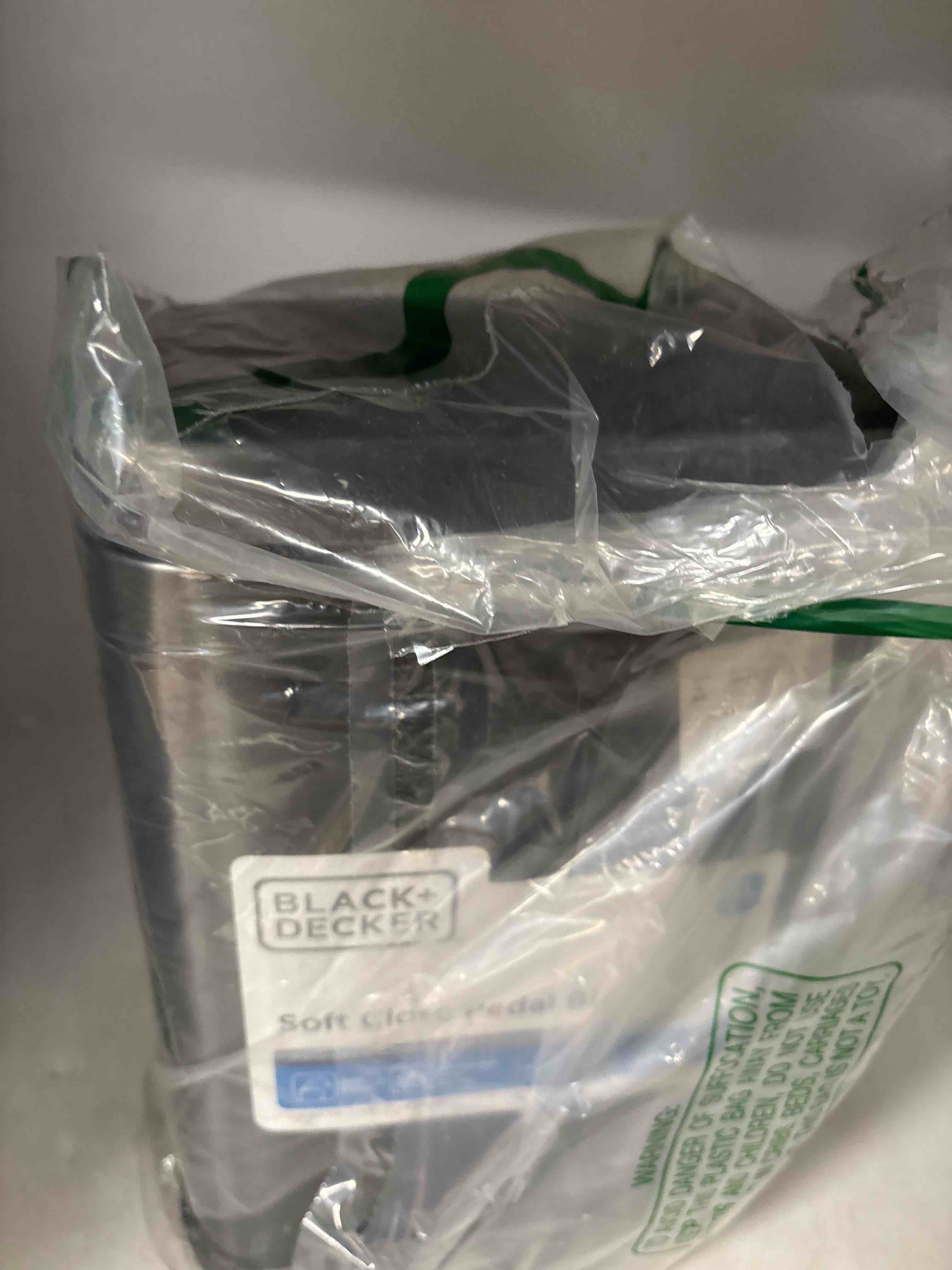 https://s3.amazonaws.com/lotting-images-prod/phillipi/PPE1995042_1746556593986.jpeg