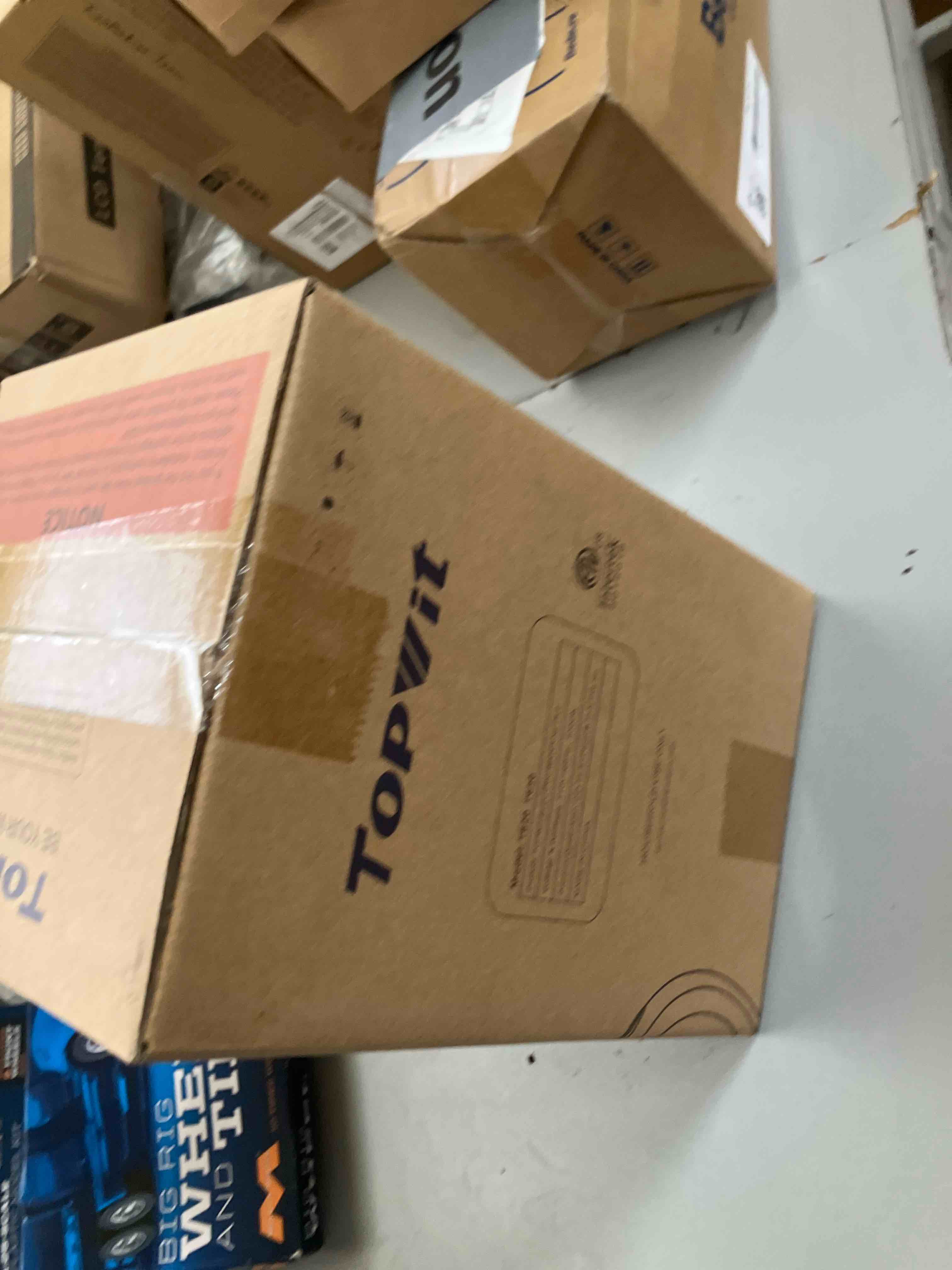 https://s3.amazonaws.com/lotting-images-prod/phillipi/PPE1995107_1746561304432.jpeg