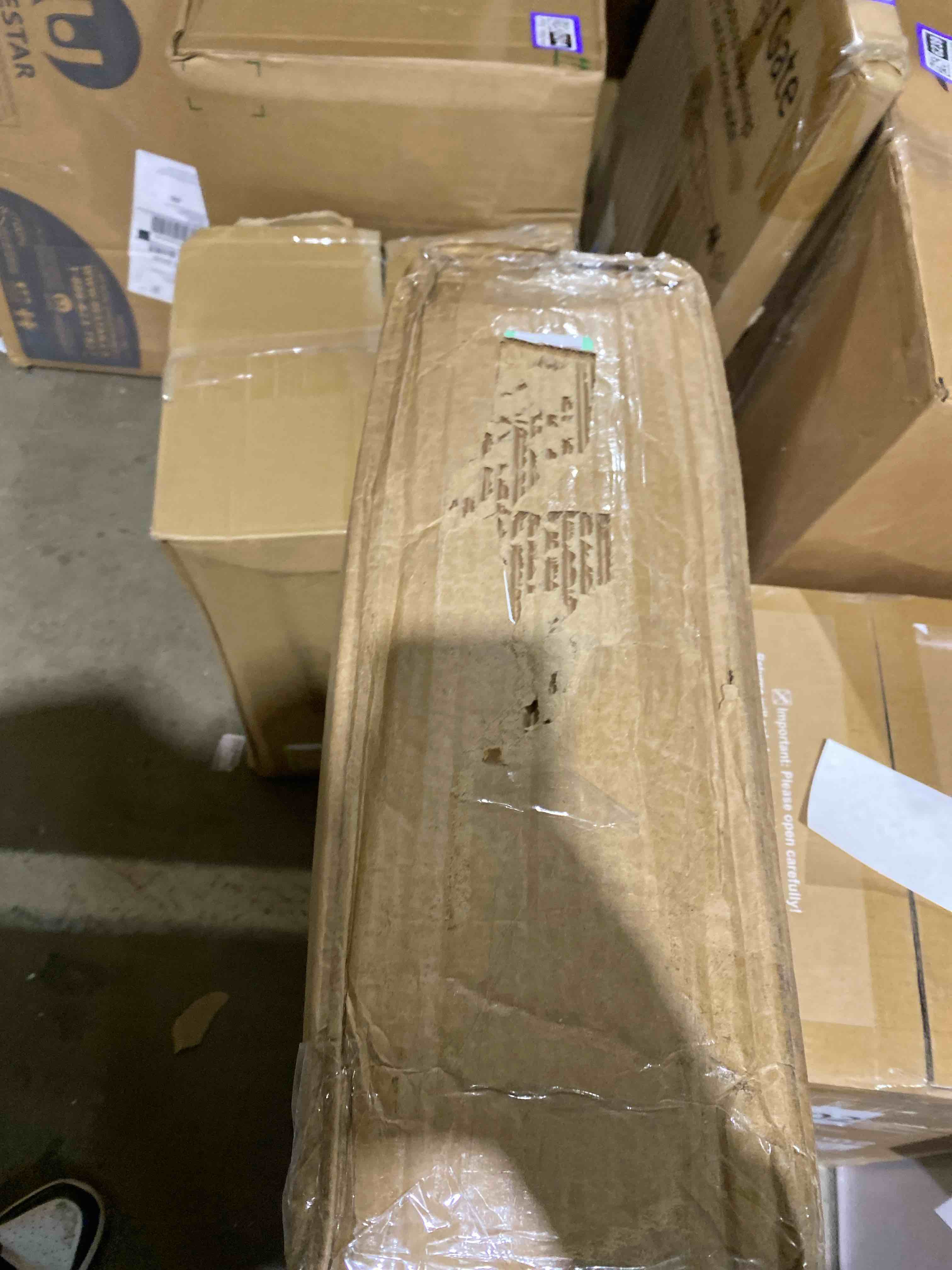 https://s3.amazonaws.com/lotting-images-prod/phillipi/PPE1996246_1742240457846.jpeg