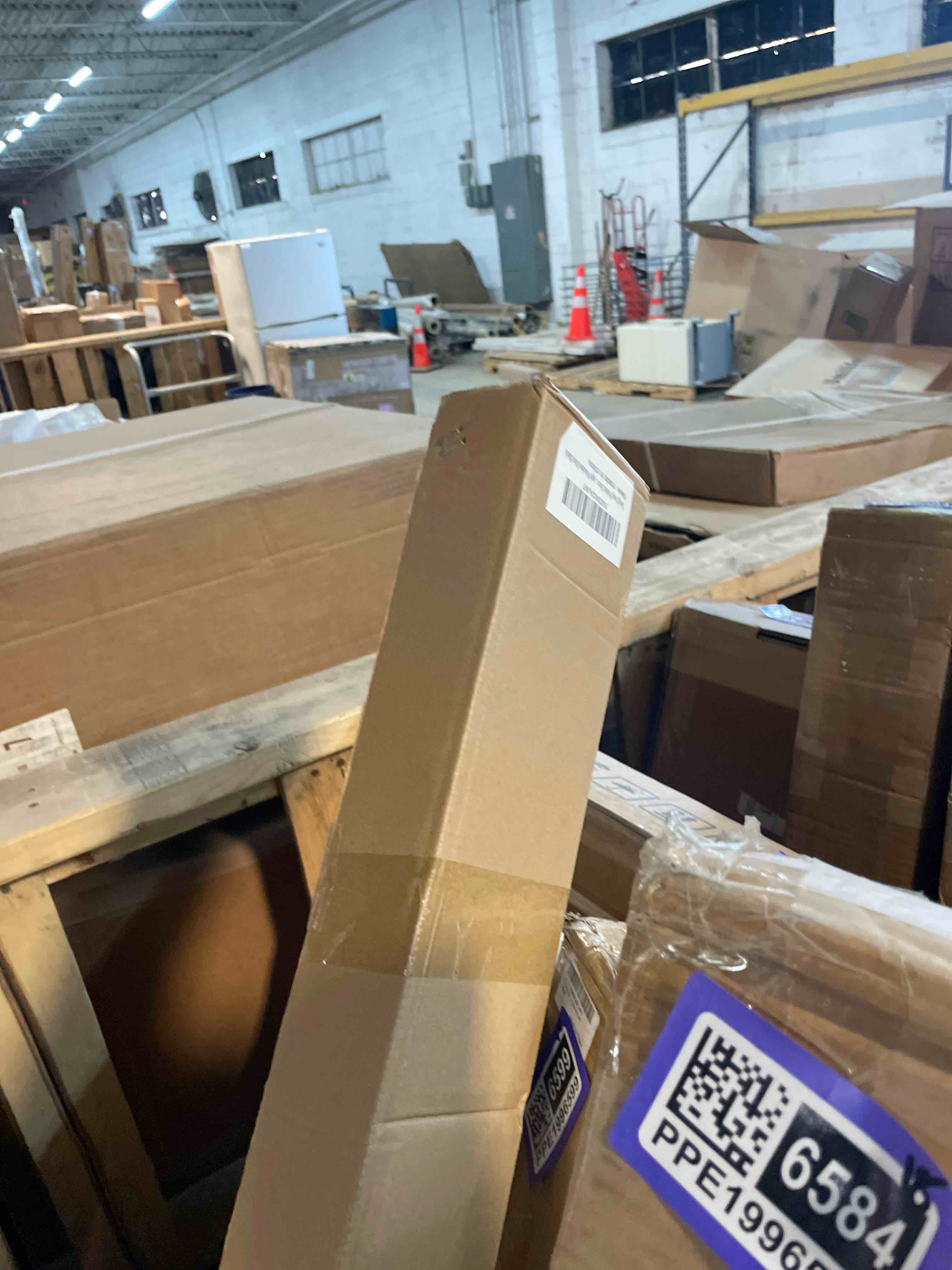 https://s3.amazonaws.com/lotting-images-prod/phillipi/PPE1996570_1742302583003.jpeg