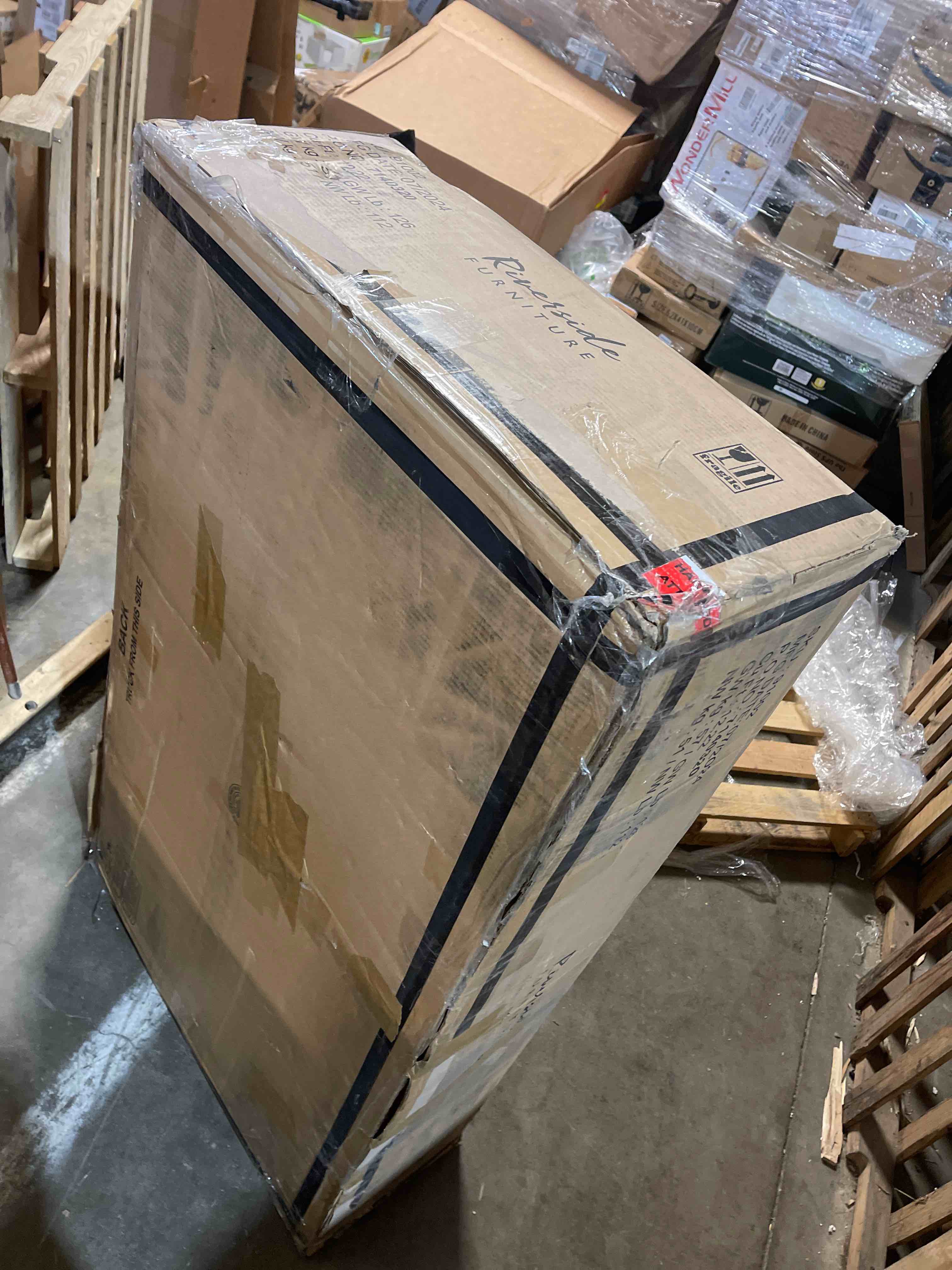 https://s3.amazonaws.com/lotting-images-prod/phillipi/PPE1996907_1742568897020.jpeg