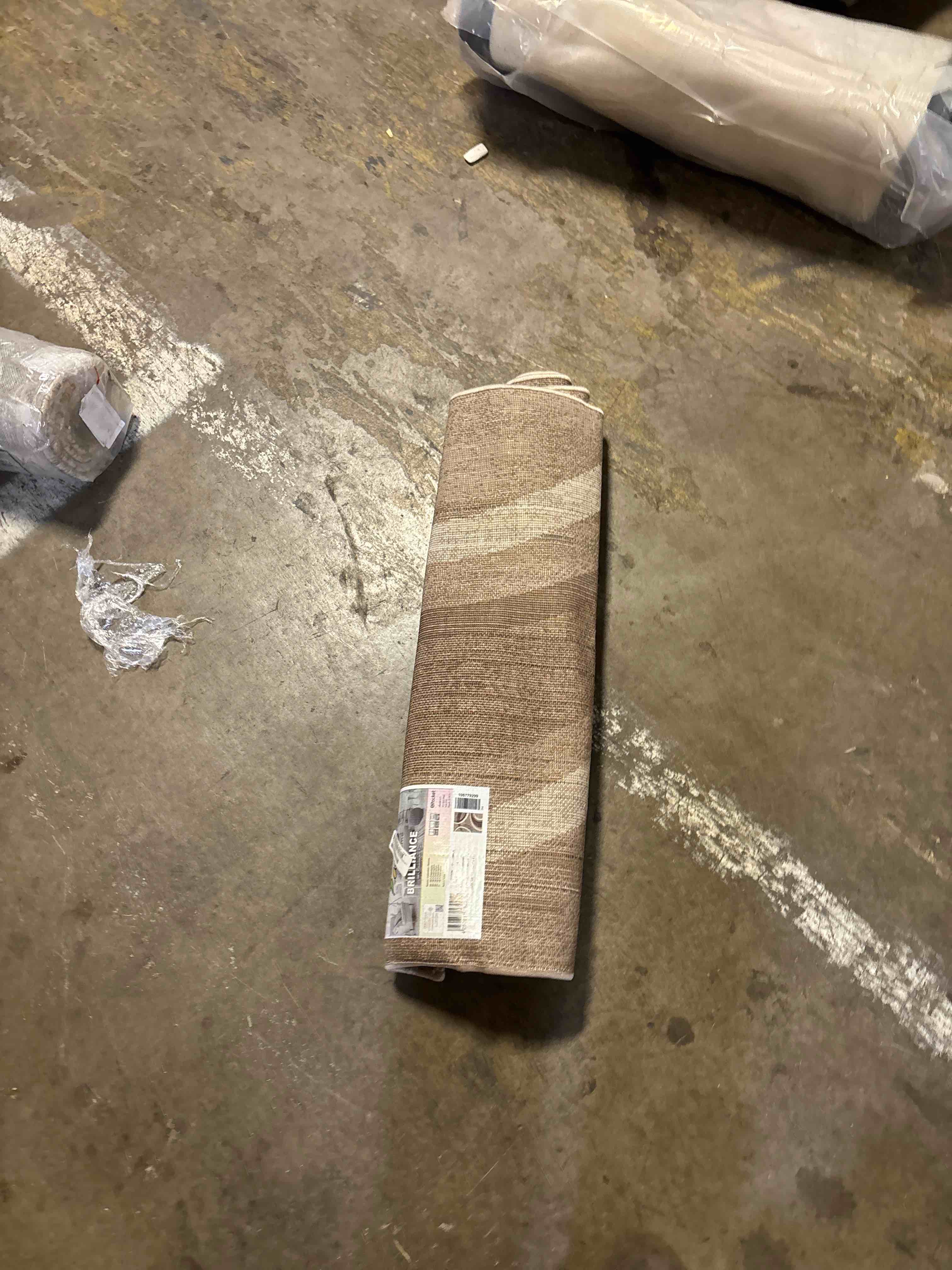https://s3.amazonaws.com/lotting-images-prod/phillipi/PPE2002156_1743536309341.jpeg