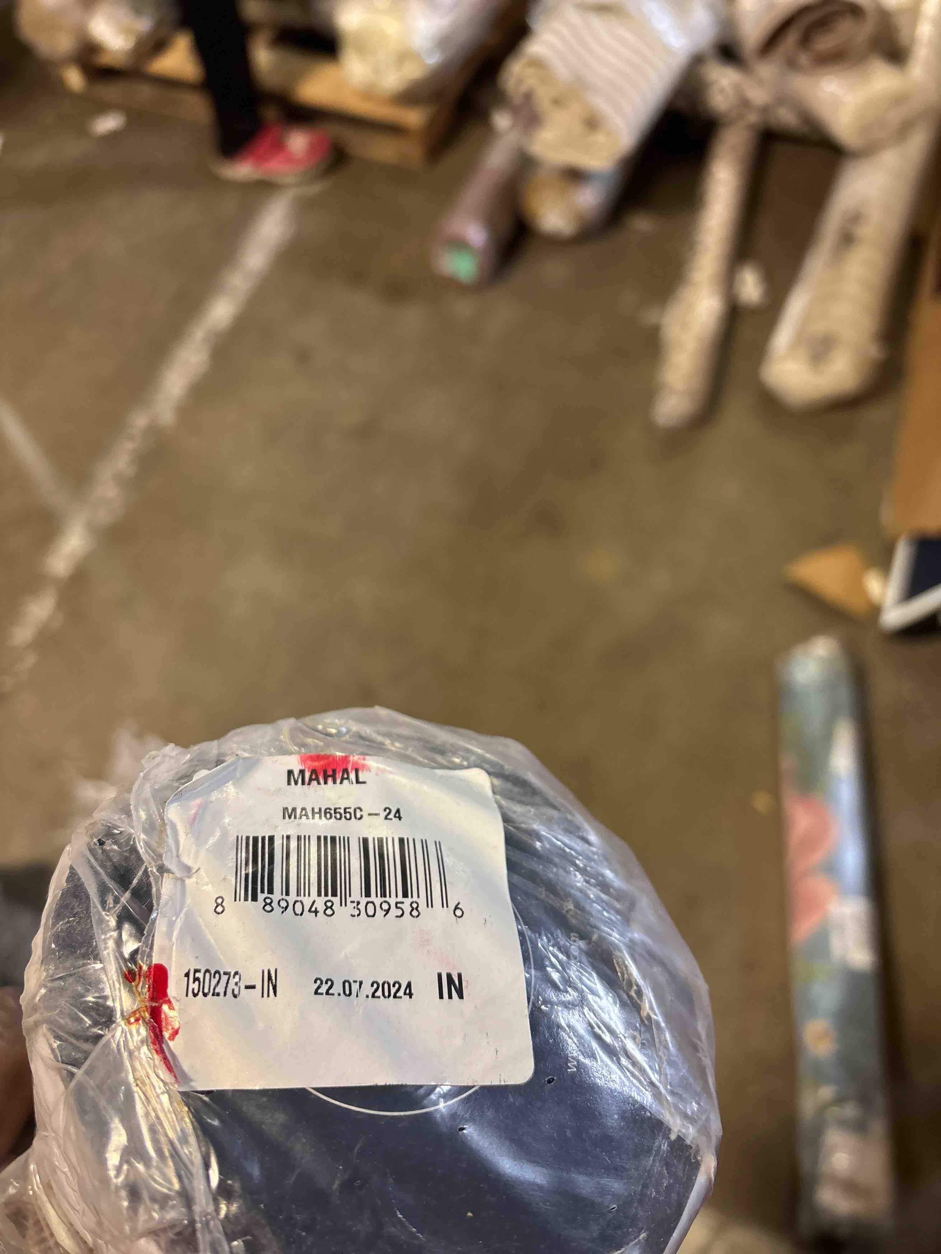 https://s3.amazonaws.com/lotting-images-prod/phillipi/PPE2002157_1743536265421.jpeg