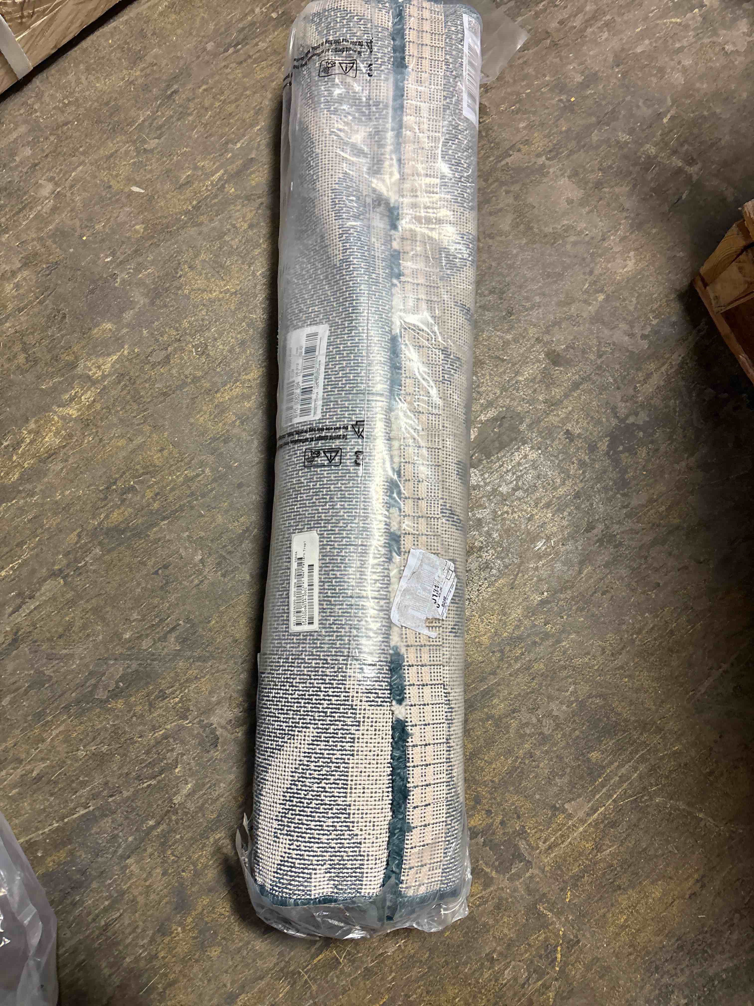 https://s3.amazonaws.com/lotting-images-prod/phillipi/PPE2002200_1743538568258.jpeg