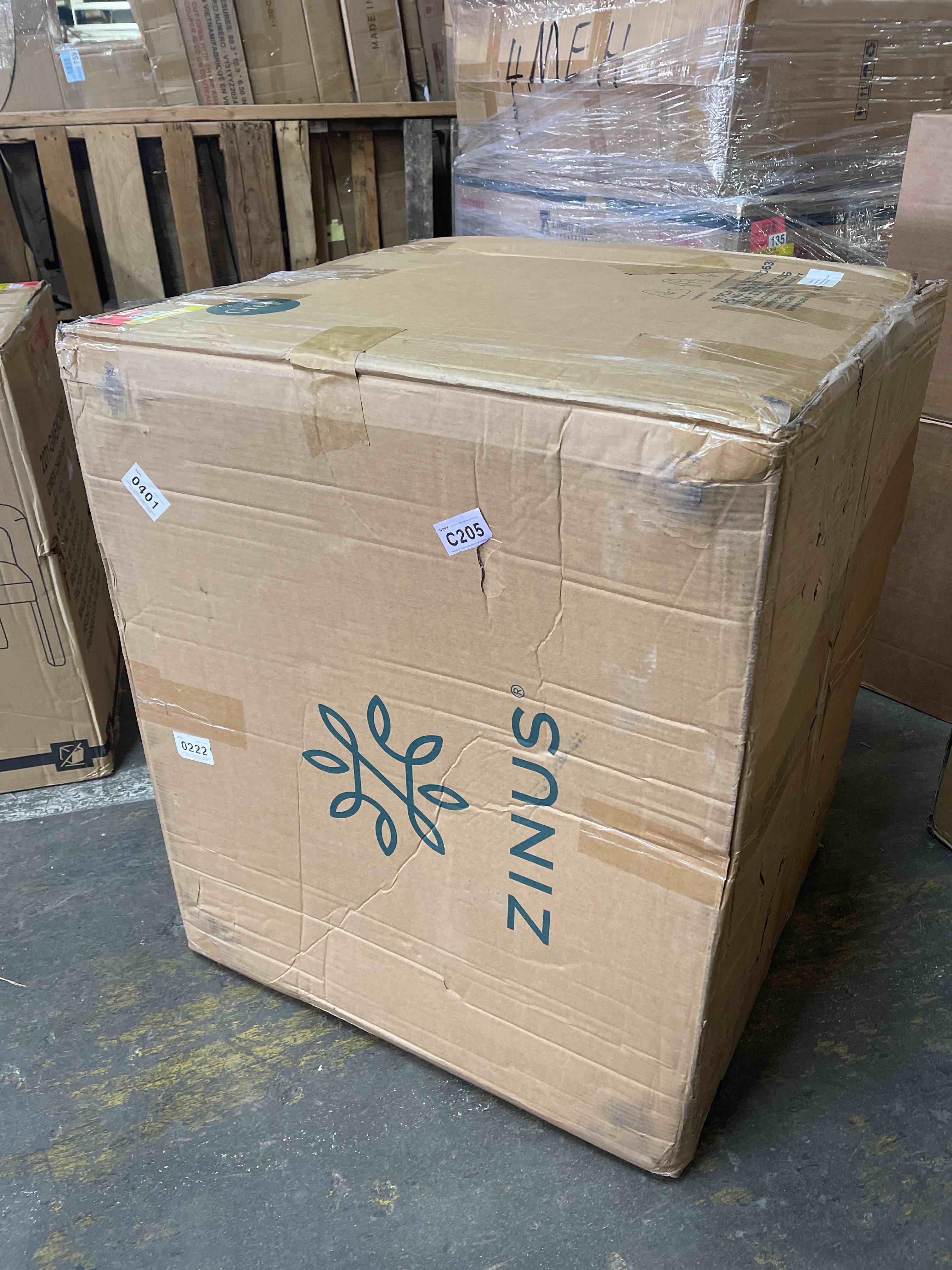 https://s3.amazonaws.com/lotting-images-prod/phillipi/PPE2004263_1745505322973.jpeg