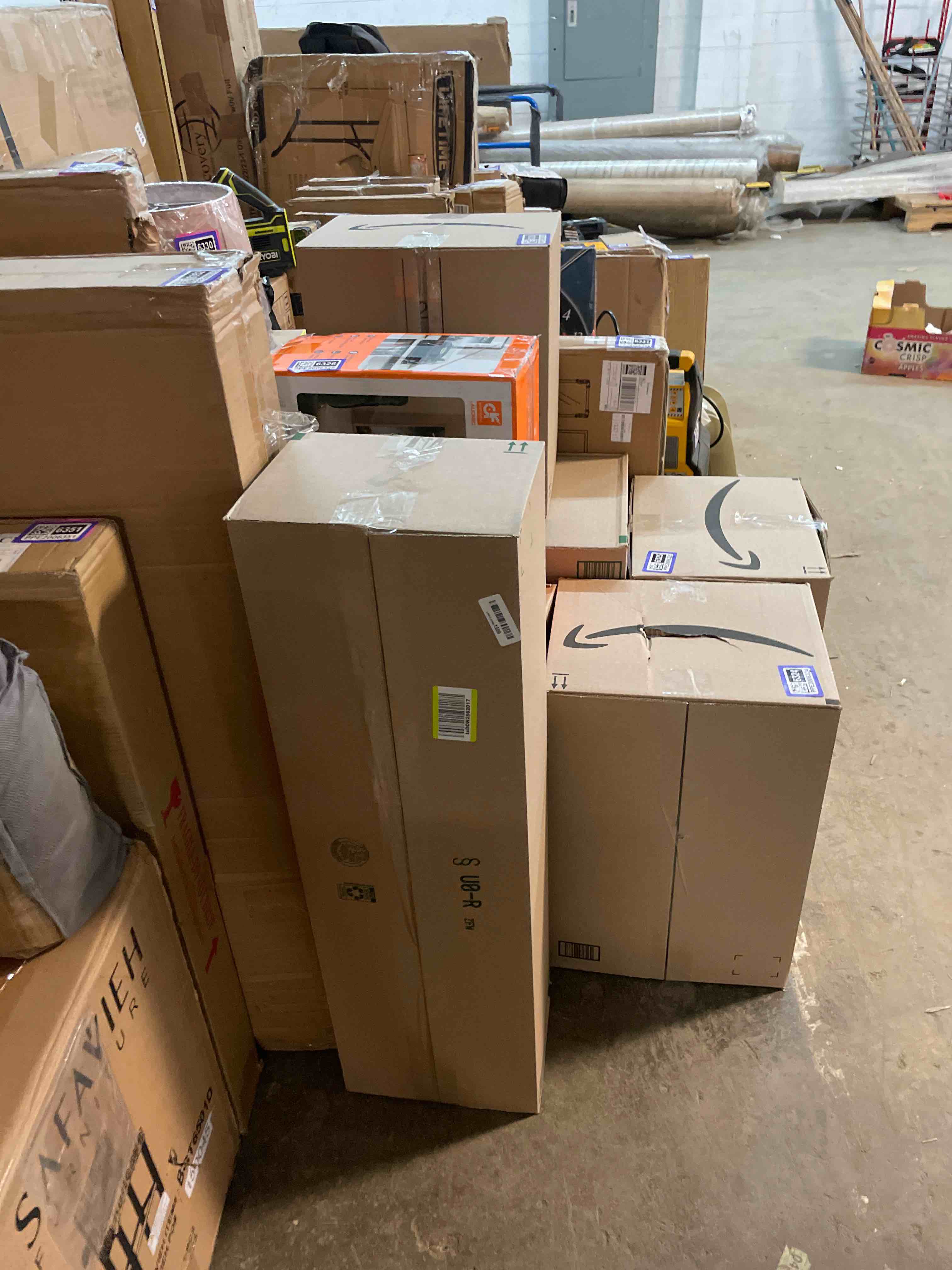 https://s3.amazonaws.com/lotting-images-prod/phillipi/PPE2006323_1740410314700.jpeg