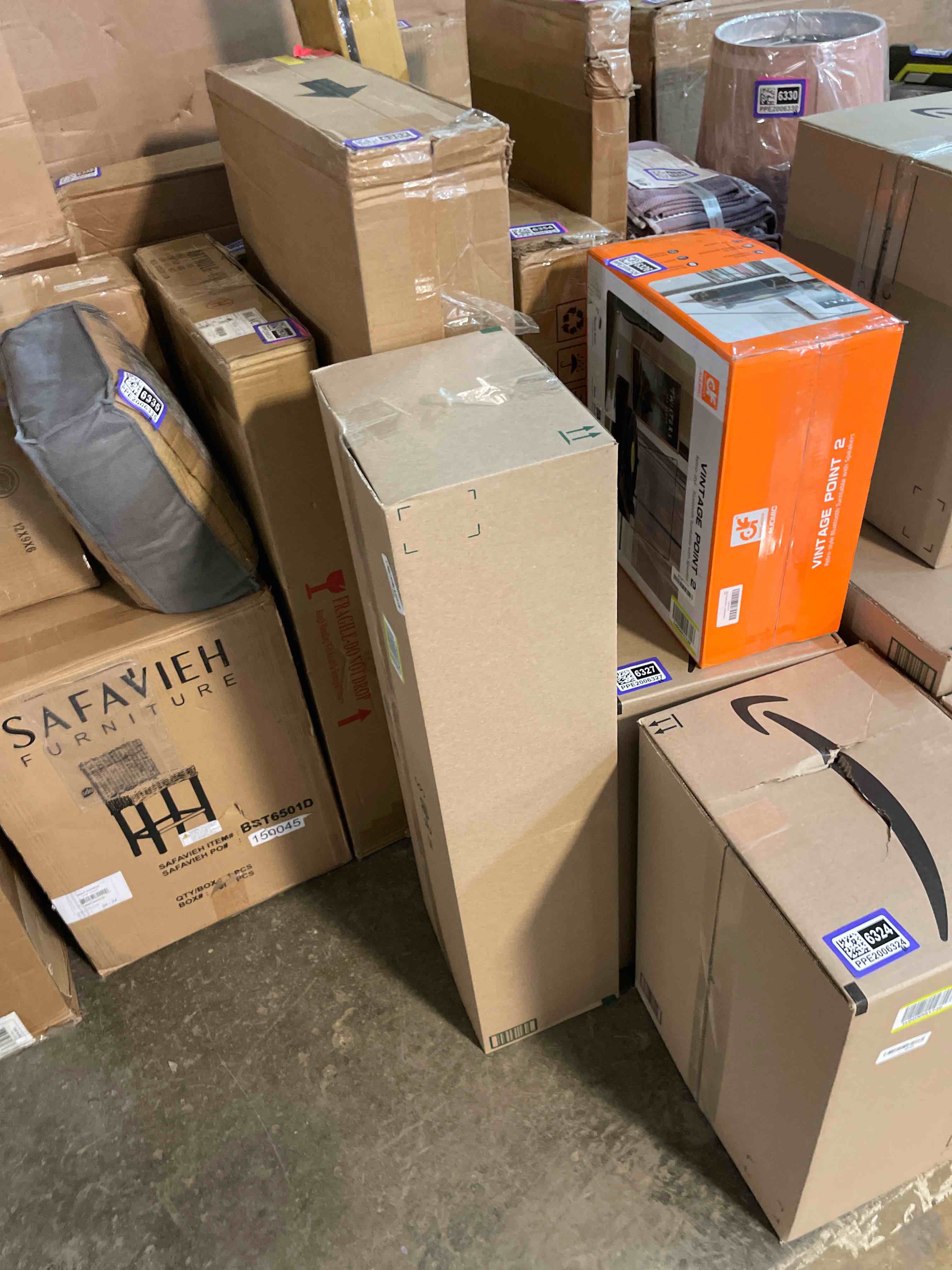 https://s3.amazonaws.com/lotting-images-prod/phillipi/PPE2006323_1740410317788.jpeg