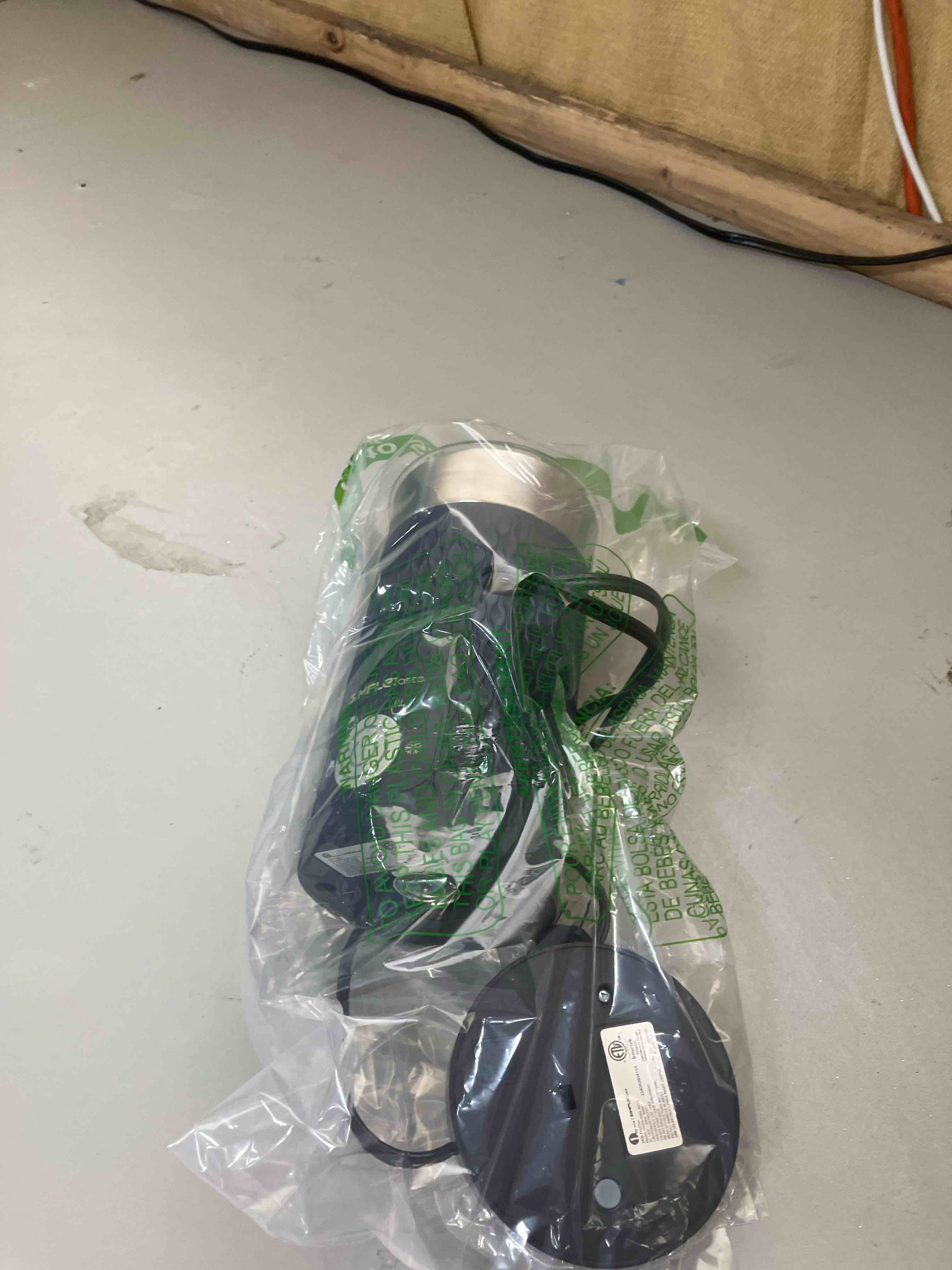 https://s3.amazonaws.com/lotting-images-prod/phillipi/PPE2007157_1740681344795.jpeg