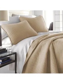 Vilano Springs Oversized, Light-Weight Hotel Quality Quilt Set