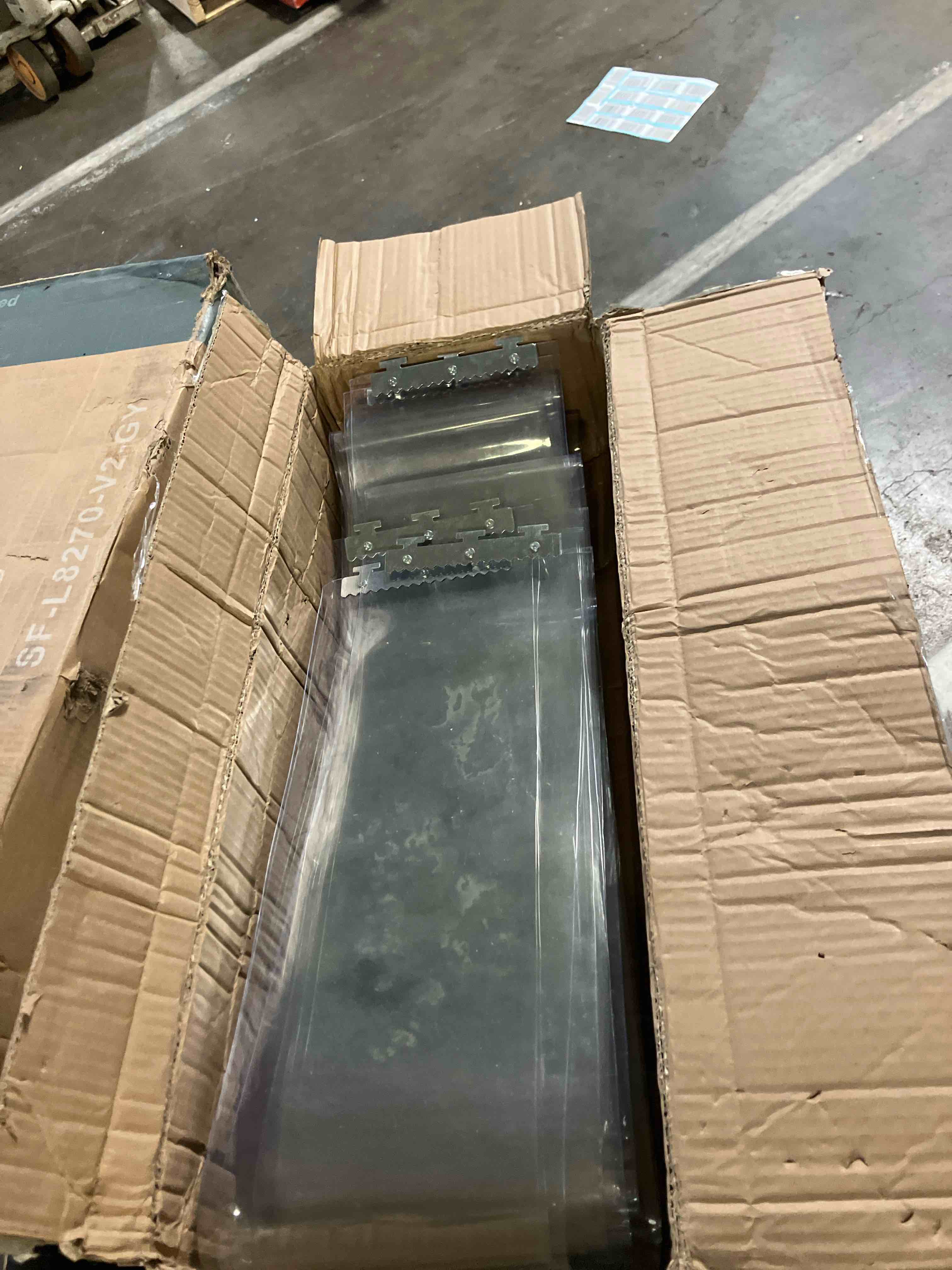 Condition photo showing New/Like New for VIZ-PRO 6PCS Strip Door Curtain, 84" Height X 36" Width, 0.08 Inch Thickness Standard Clear PVC Curtain Strip with 56% Overlap for 3' X 7' Doors 36"W x 84"L (Pack of 1)