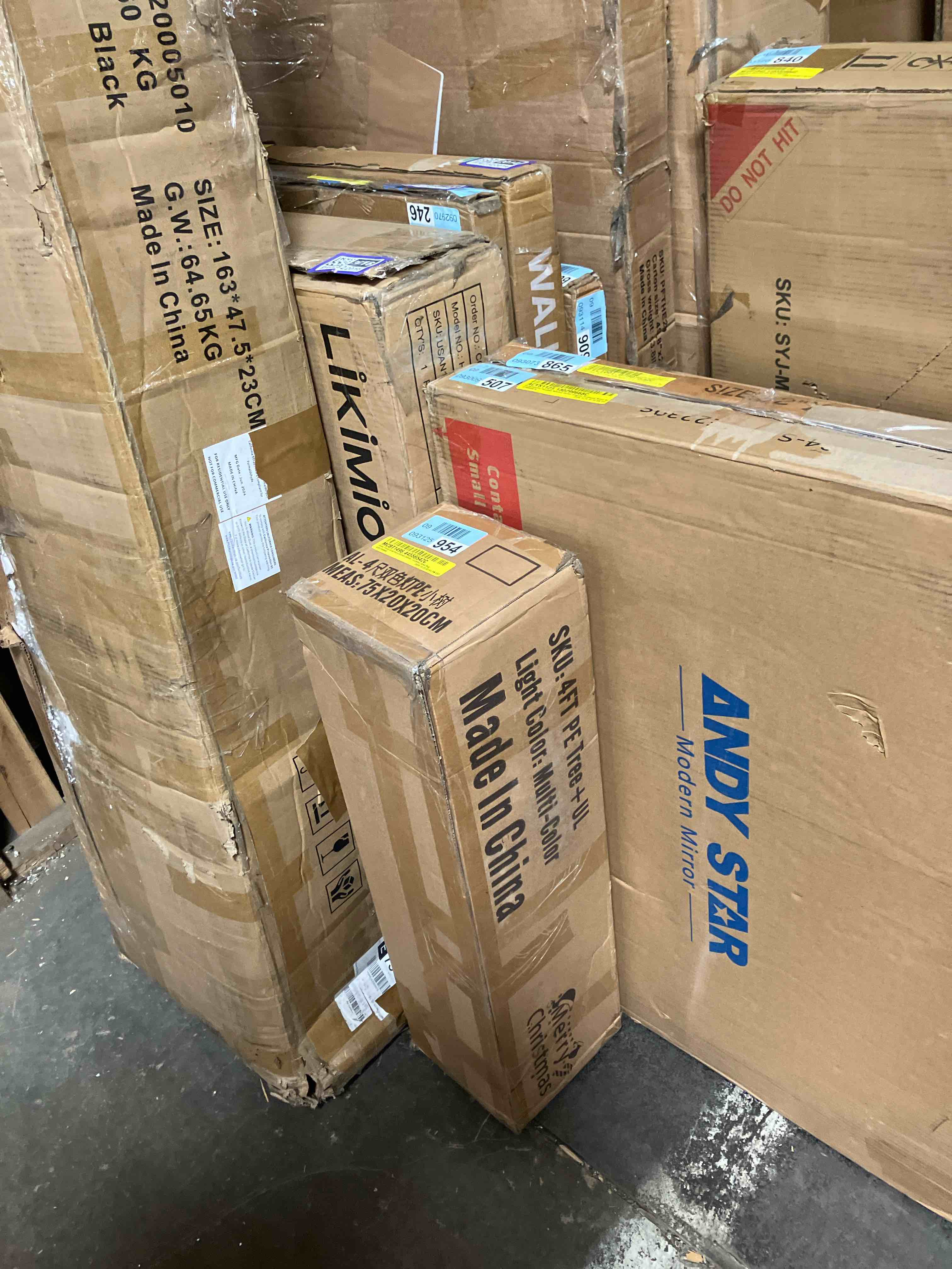 Condition photo showing New/Like New for Gean Rug See More by Andover Mills™ 5’ x 3’