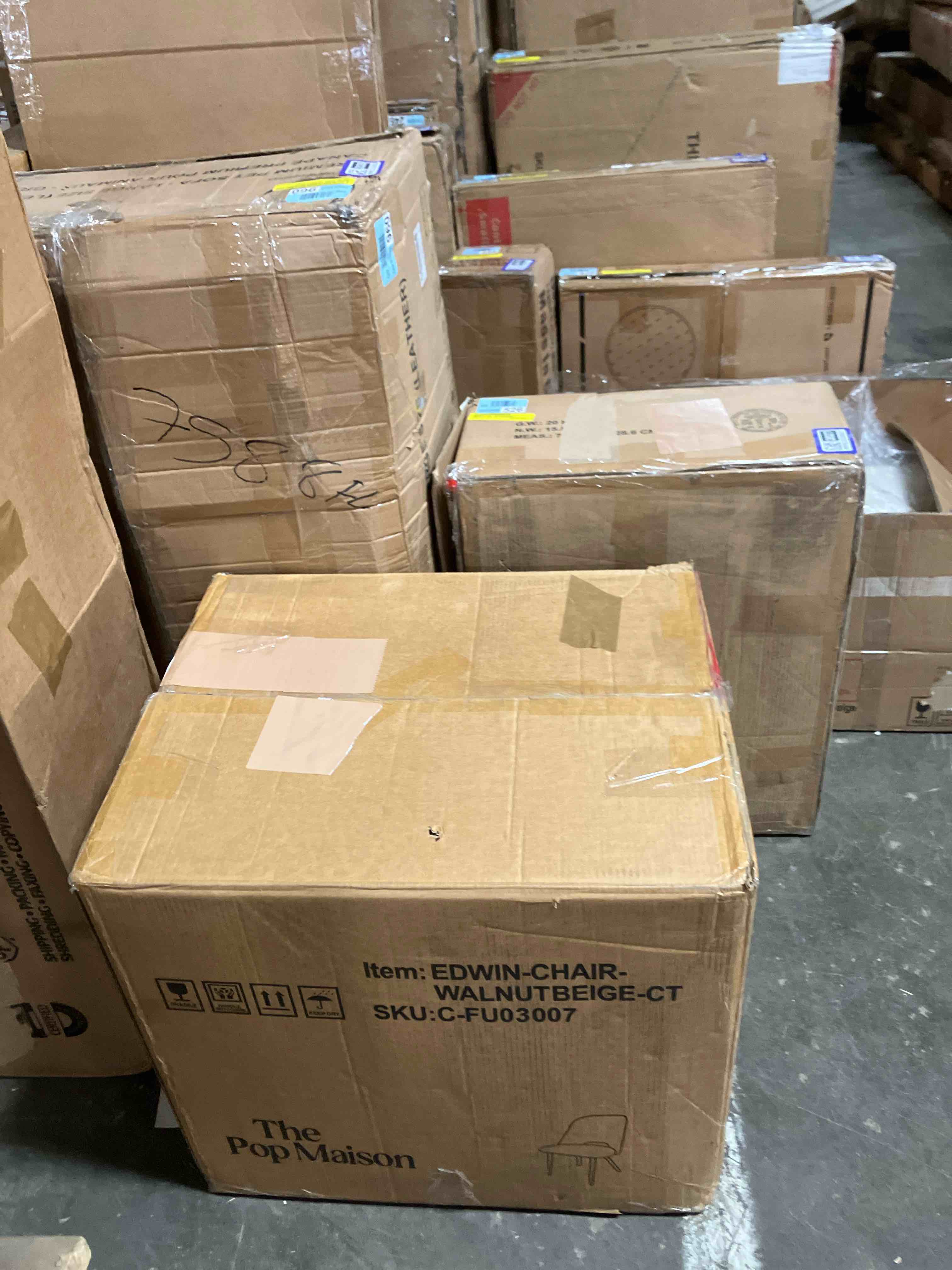 Condition photo showing New/Like New for Aunnika 19" H Upholstered Side Chair (Set of 4)