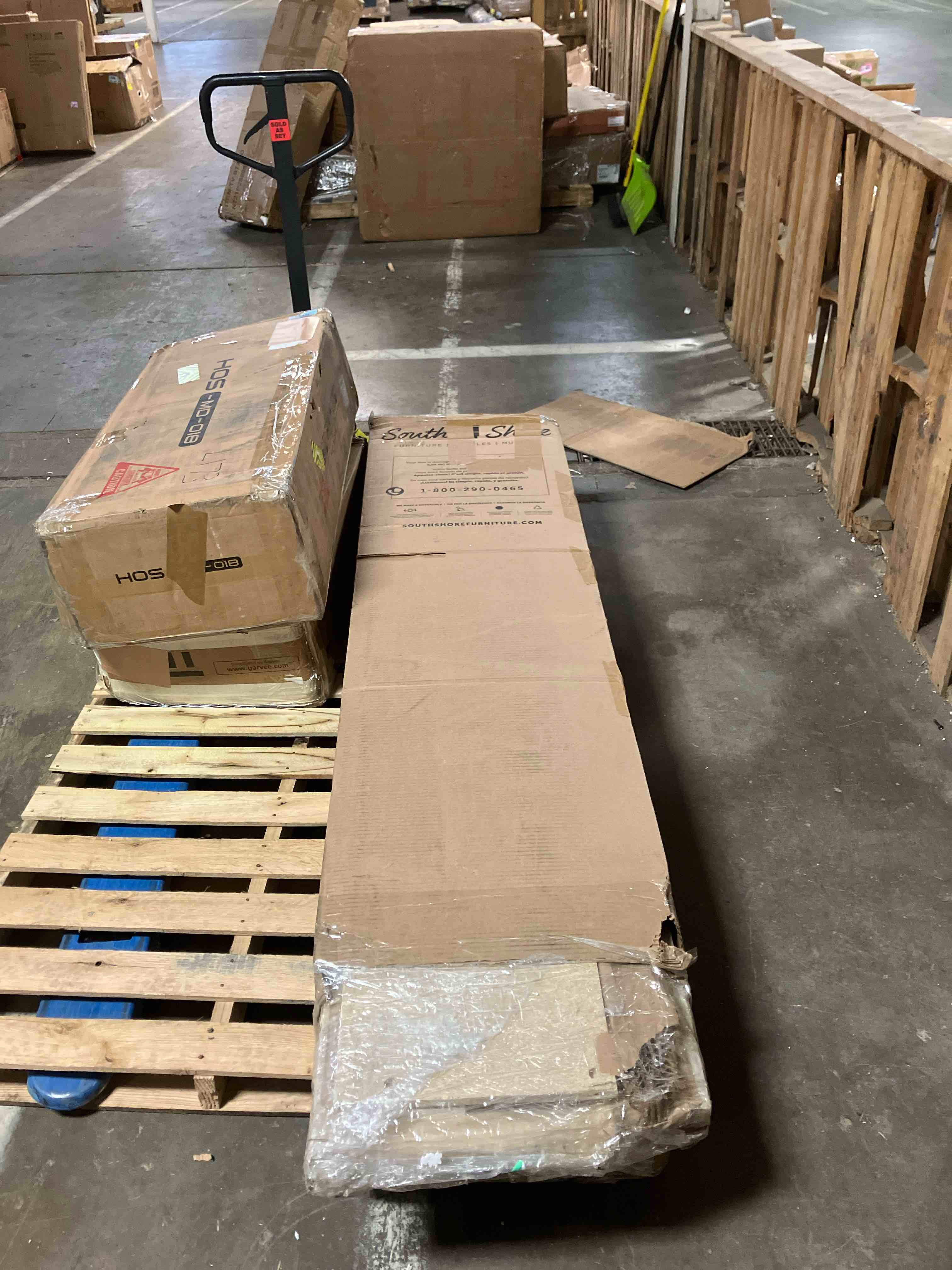 Condition photo showing Good Condition for Spark Twin Mate's & Captain's Bed (Box damaged)