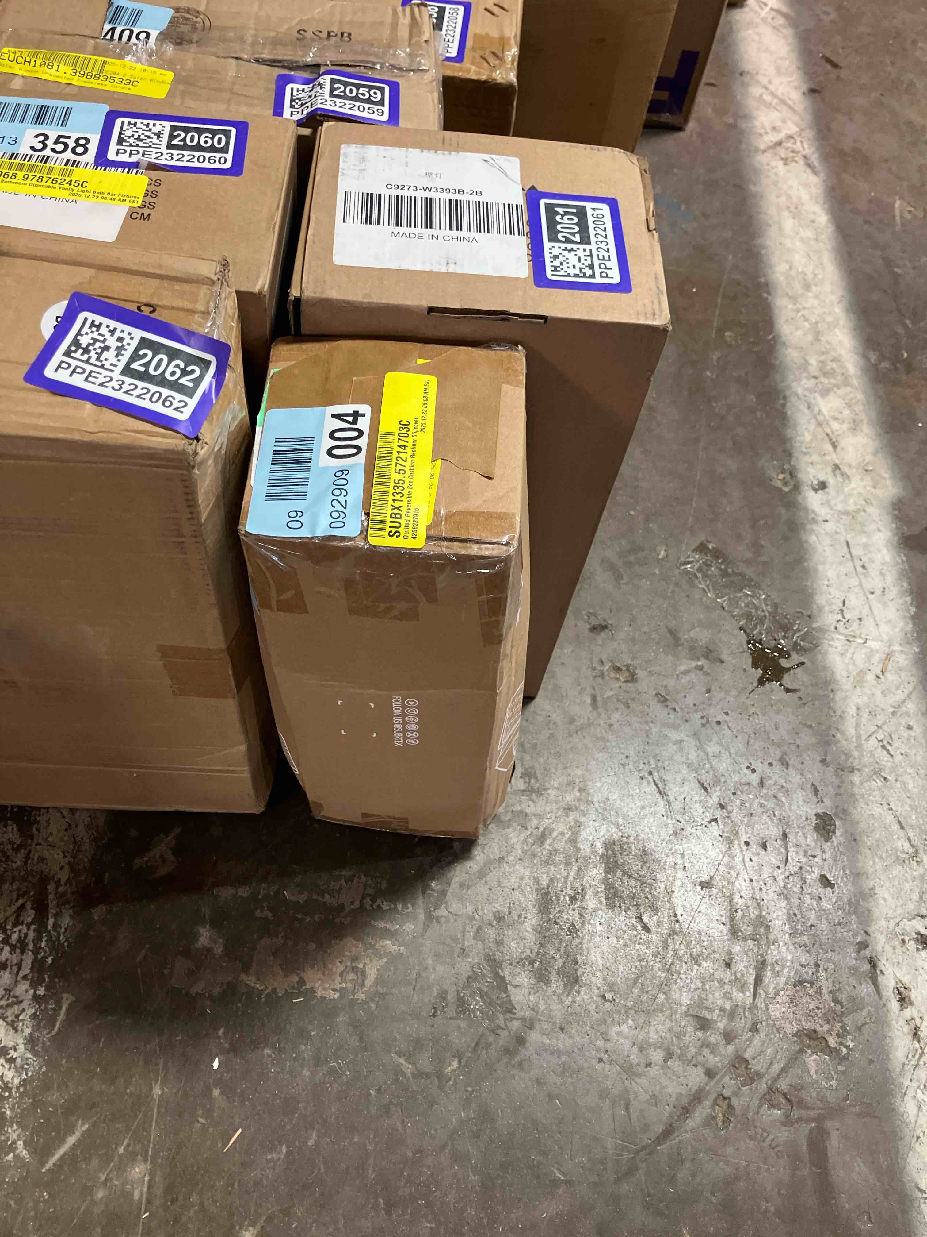 Condition photo showing New/Like New for Quilted Reversible Box Cushion Recliner Slipcover