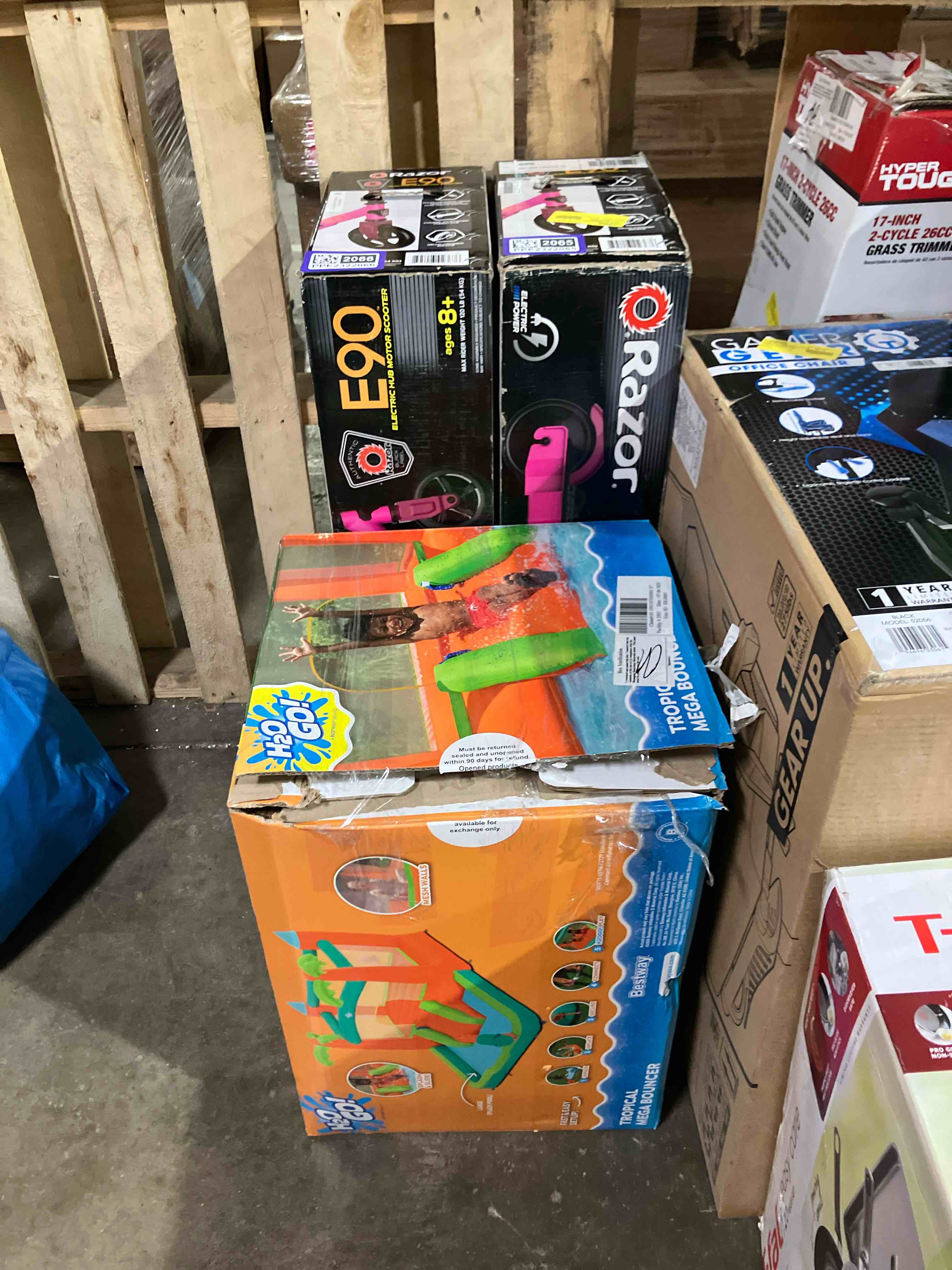 Condition photo showing Good Condition for H2OGO! Kids Tropical Outdoor Inflatable Mega Bouncer (Used)