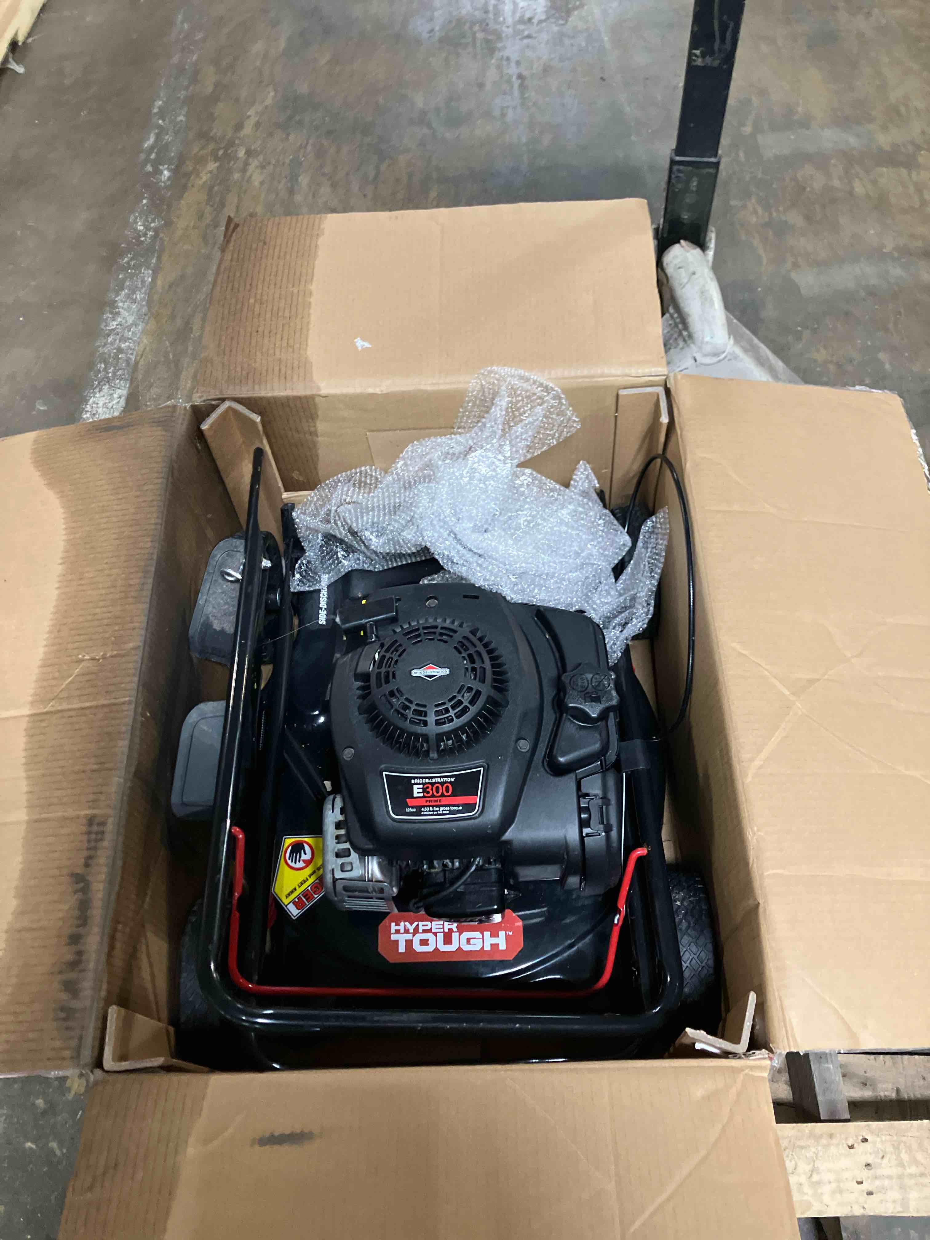 Condition photo showing Good Condition for Hyper Tough 20-inch 125cc Gas Push Mower with Briggs & Stratton Engine (used)