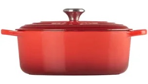 le creuset enameled cast iron oval dutch oven with lid