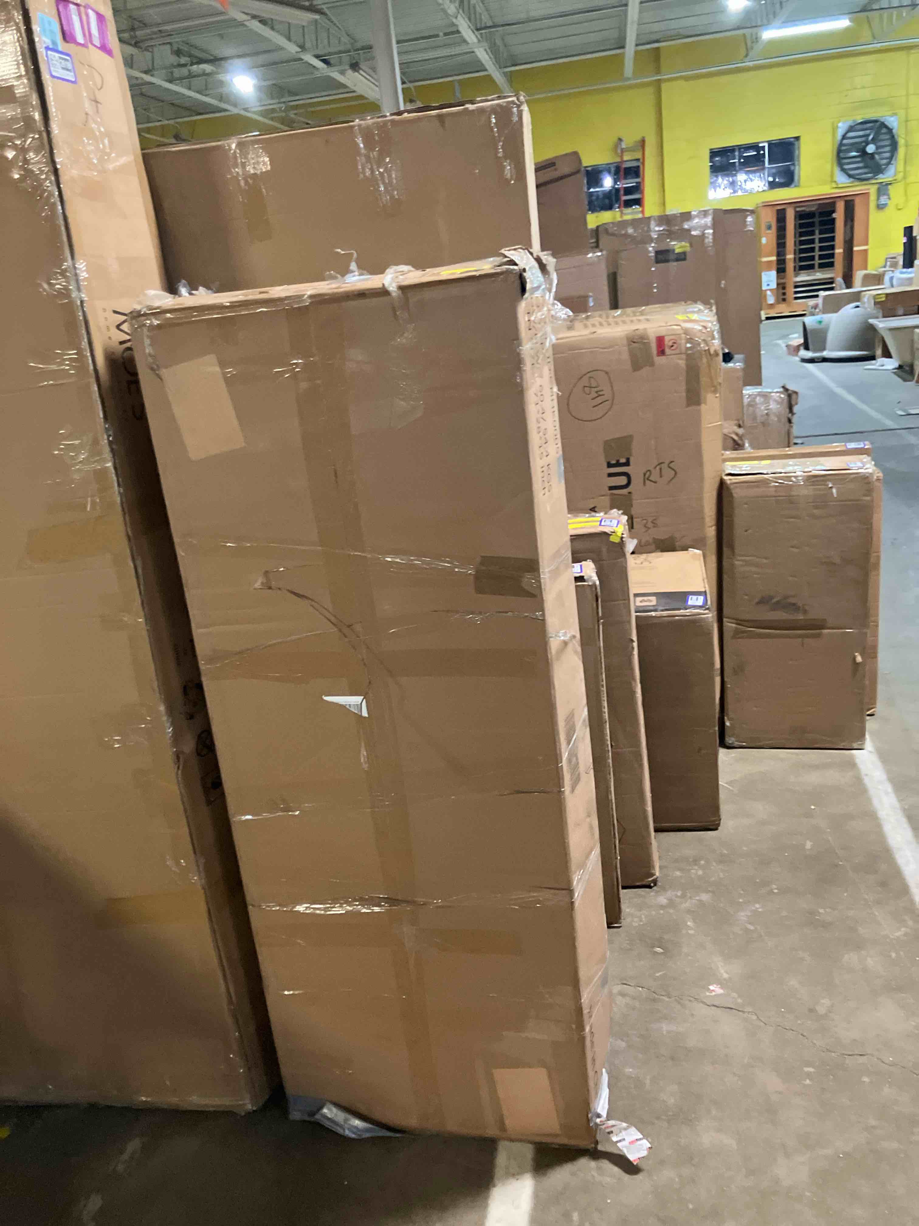 Condition photo showing As Is for Glendora 112'' Sectional (Incomplete box 2/2 missing box 1/2)