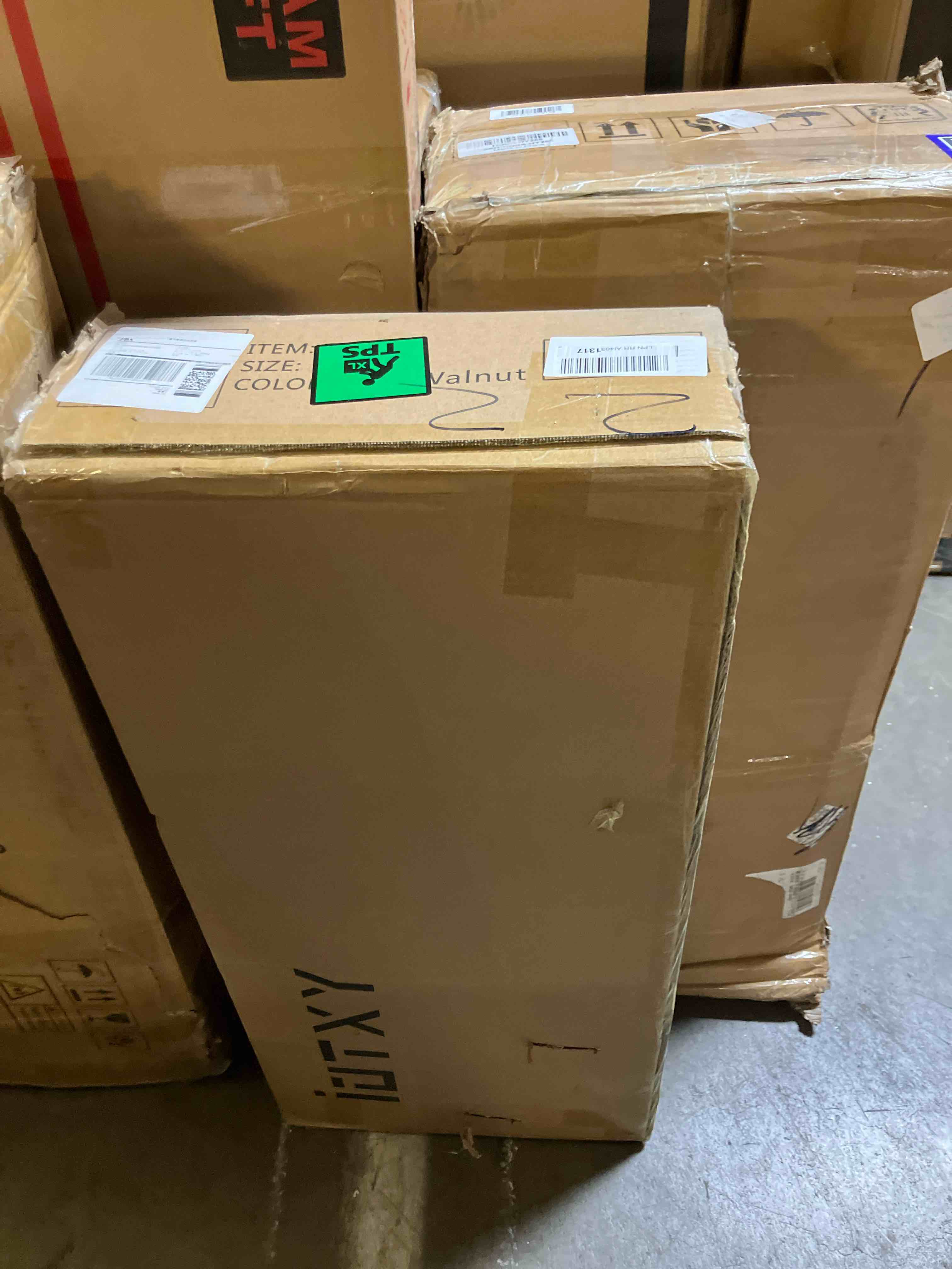 Condition photo showing New/Like New for IOTXY Wooden Extendable Shelf Bookcase - 3-Tier Ladder Low Short Bookshelf for Small Space or Corner, Oak, S Small Oak