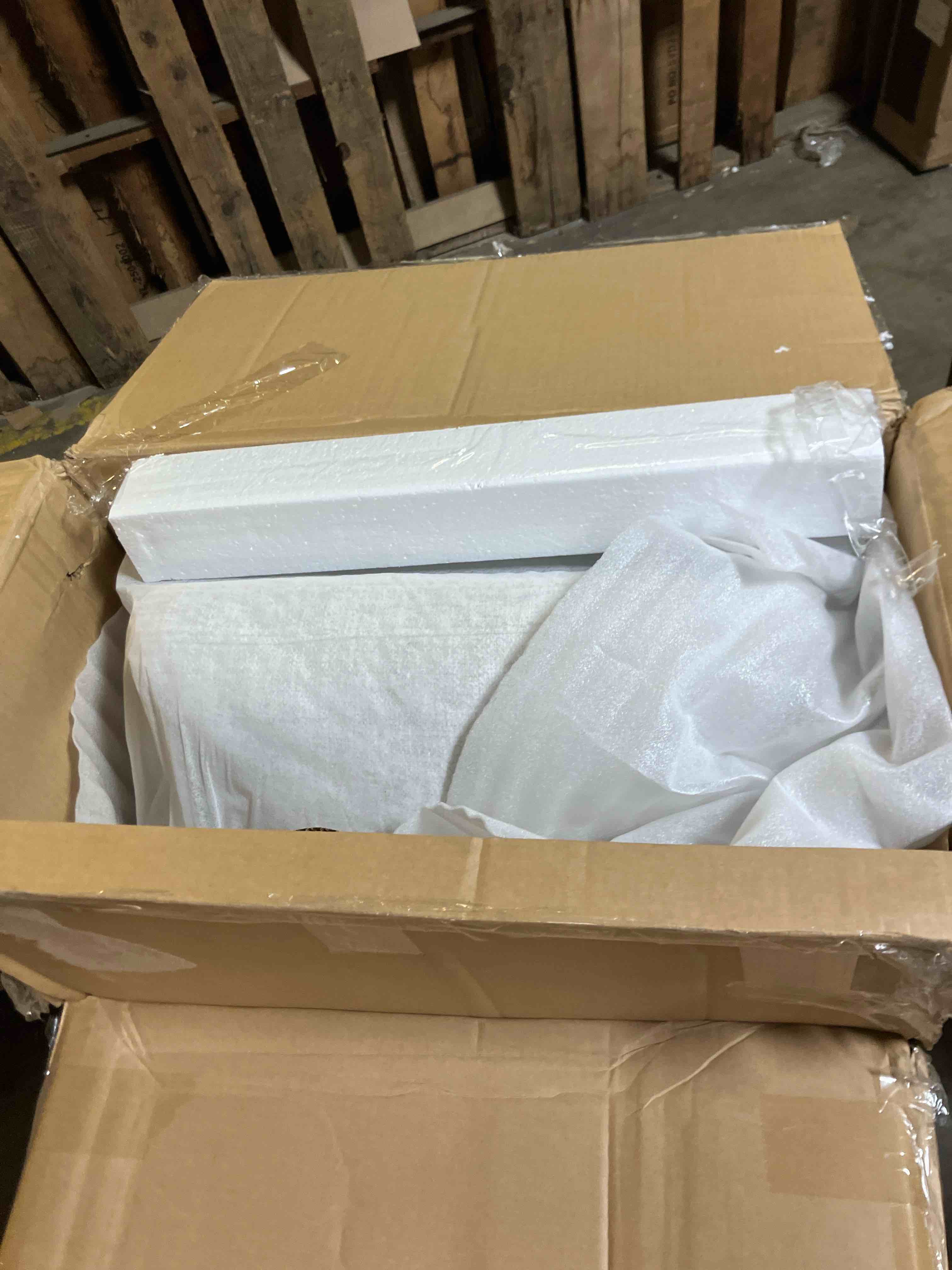 Condition photo showing New/Like New for Upholstered Dining Chairs with Casters Modern Accent Armchair with Rollers for Diningroom Bedroom Livingroom Reading Room