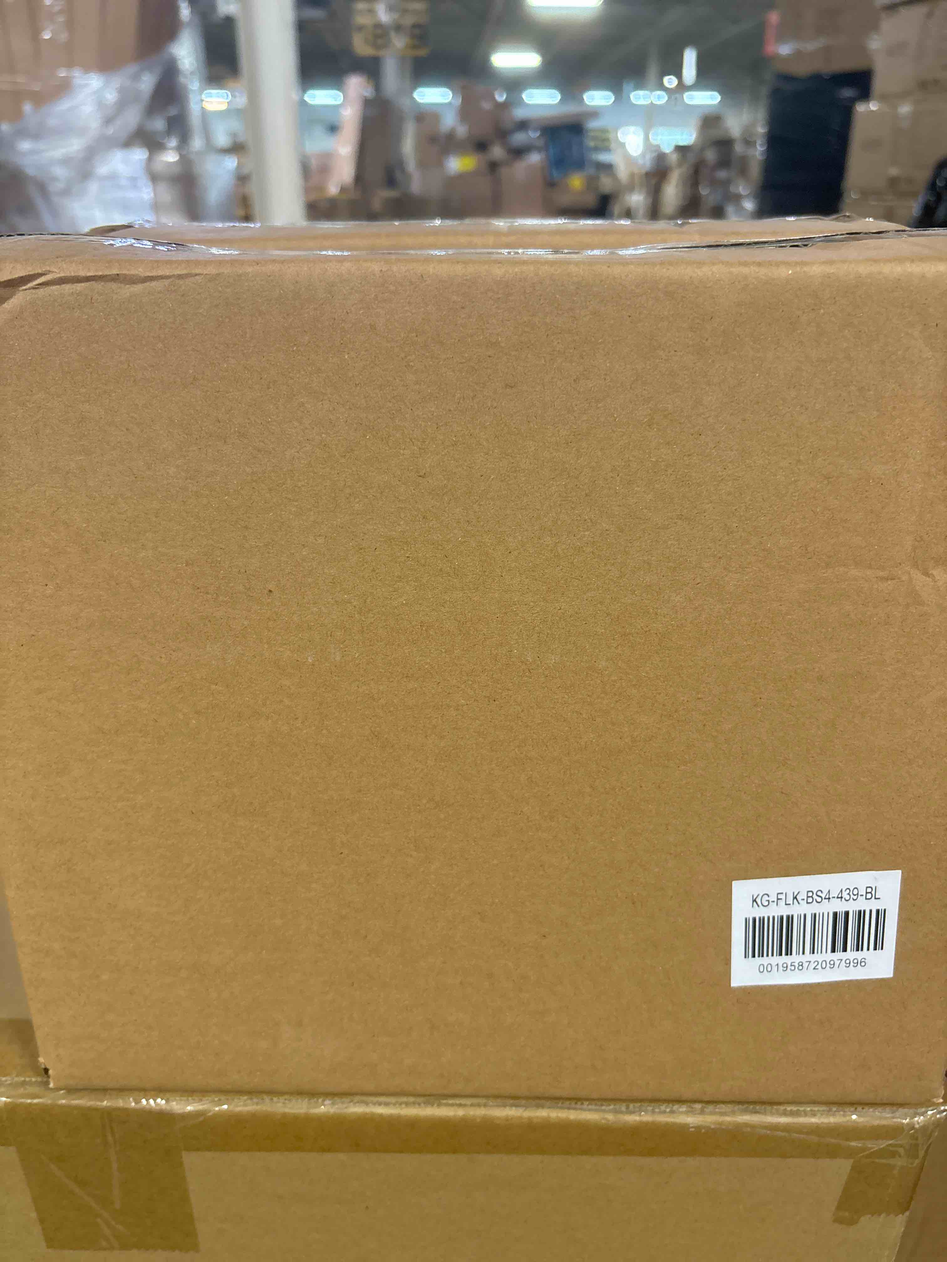 https://s3.amazonaws.com/lotting-images-prod/phillipi/PPE2323567_1750258159656.jpeg