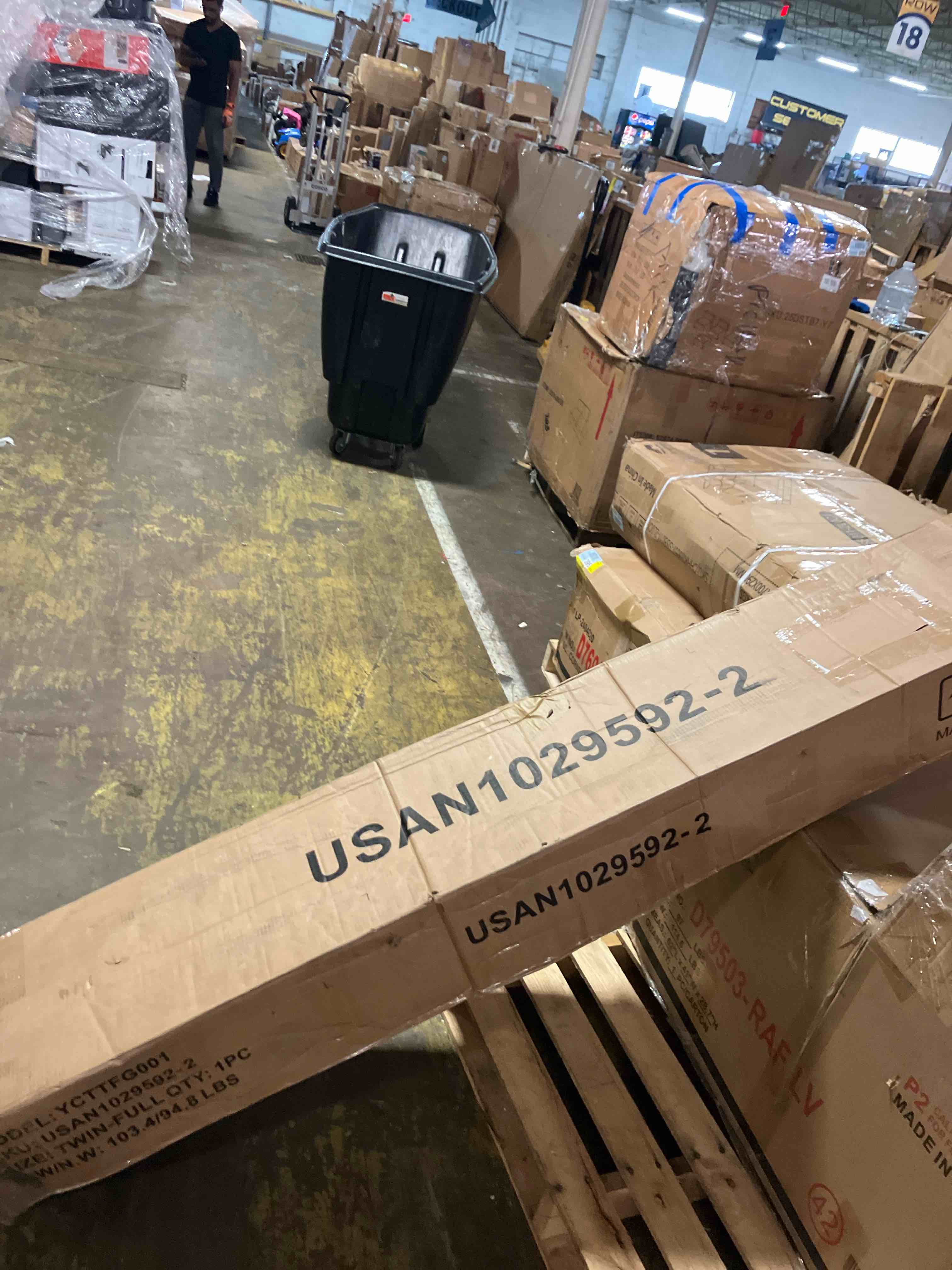 https://s3.amazonaws.com/lotting-images-prod/phillipi/PPE2324033_1750429042895.jpeg