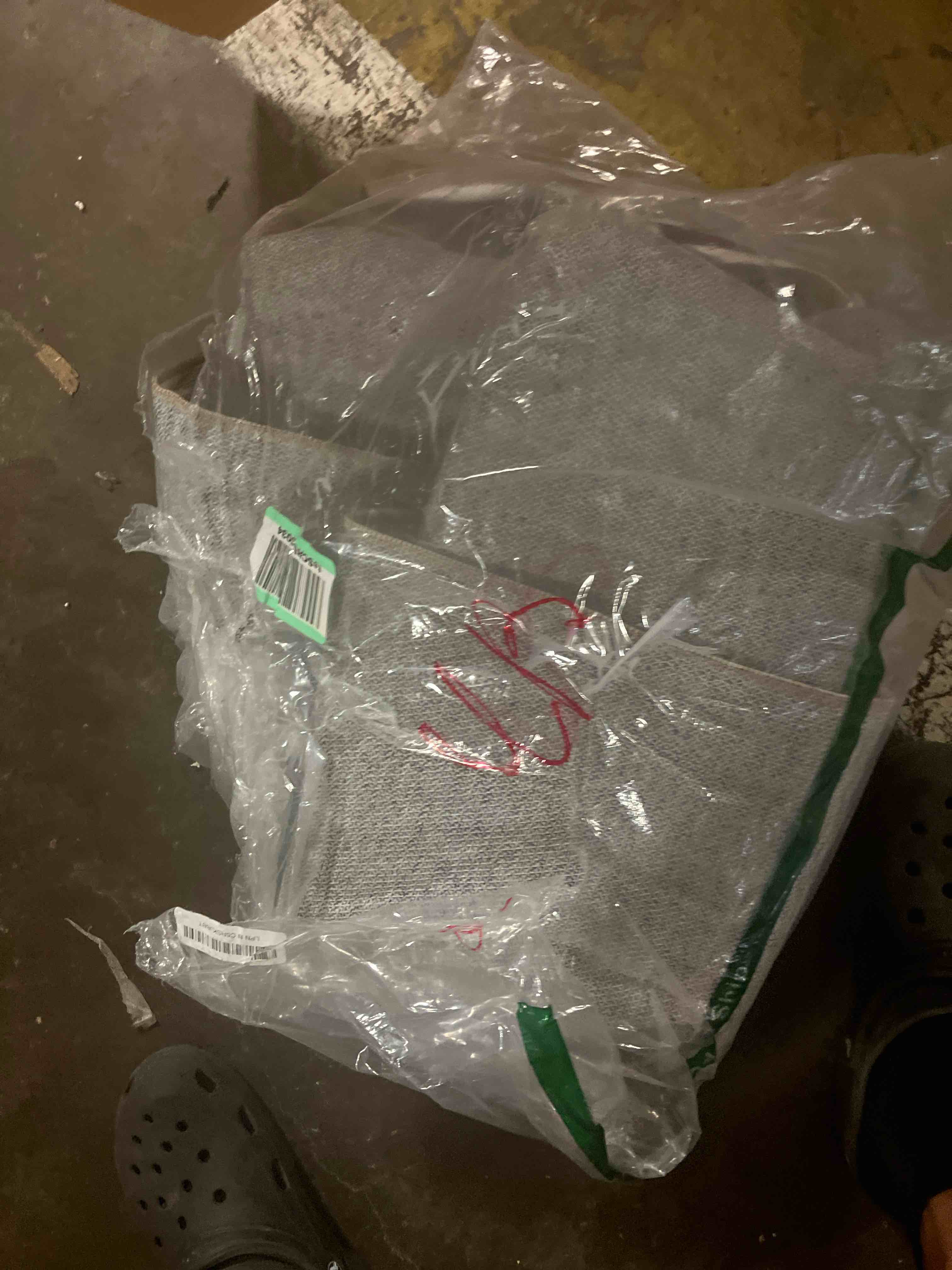 https://s3.amazonaws.com/lotting-images-prod/phillipi/PPE2324227_1750798508516.jpeg
