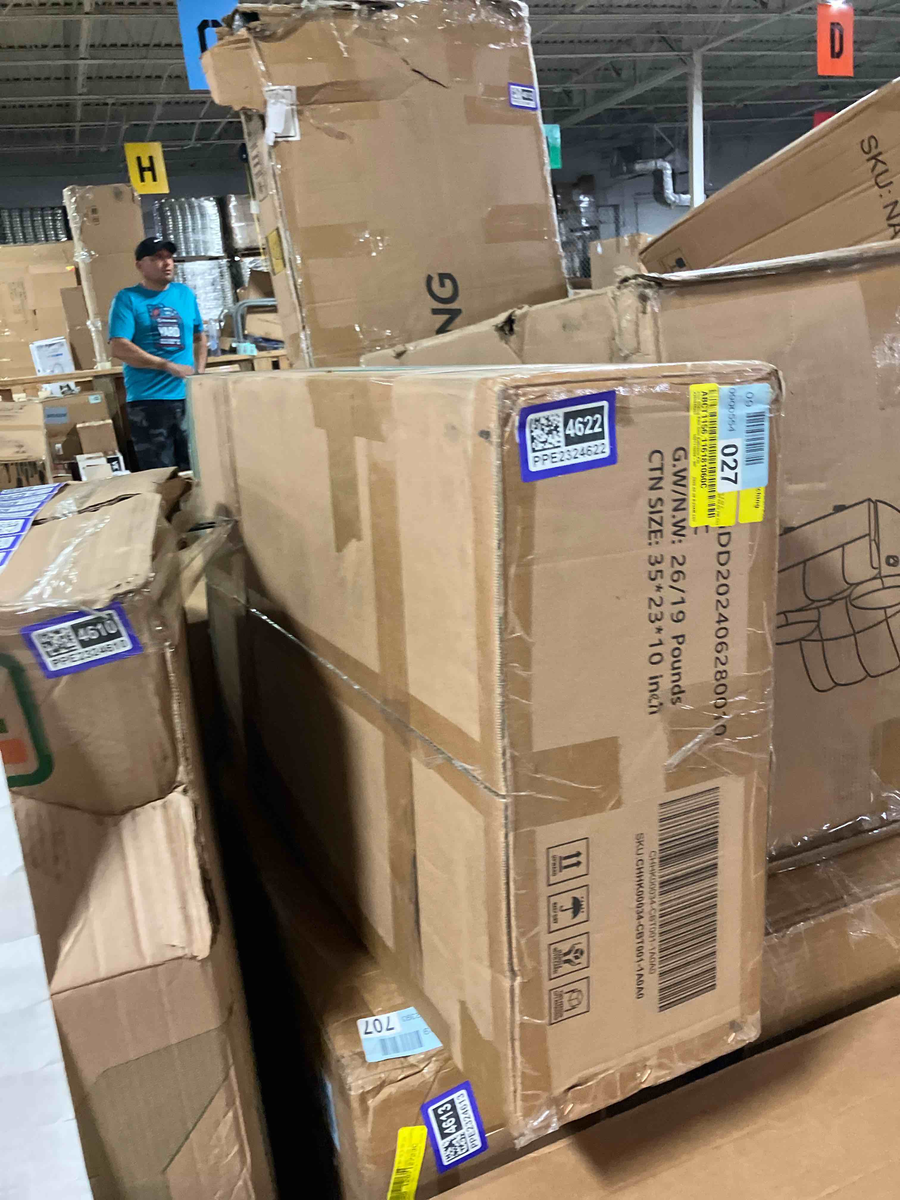 https://s3.amazonaws.com/lotting-images-prod/phillipi/PPE2324622_1750878973061.jpeg