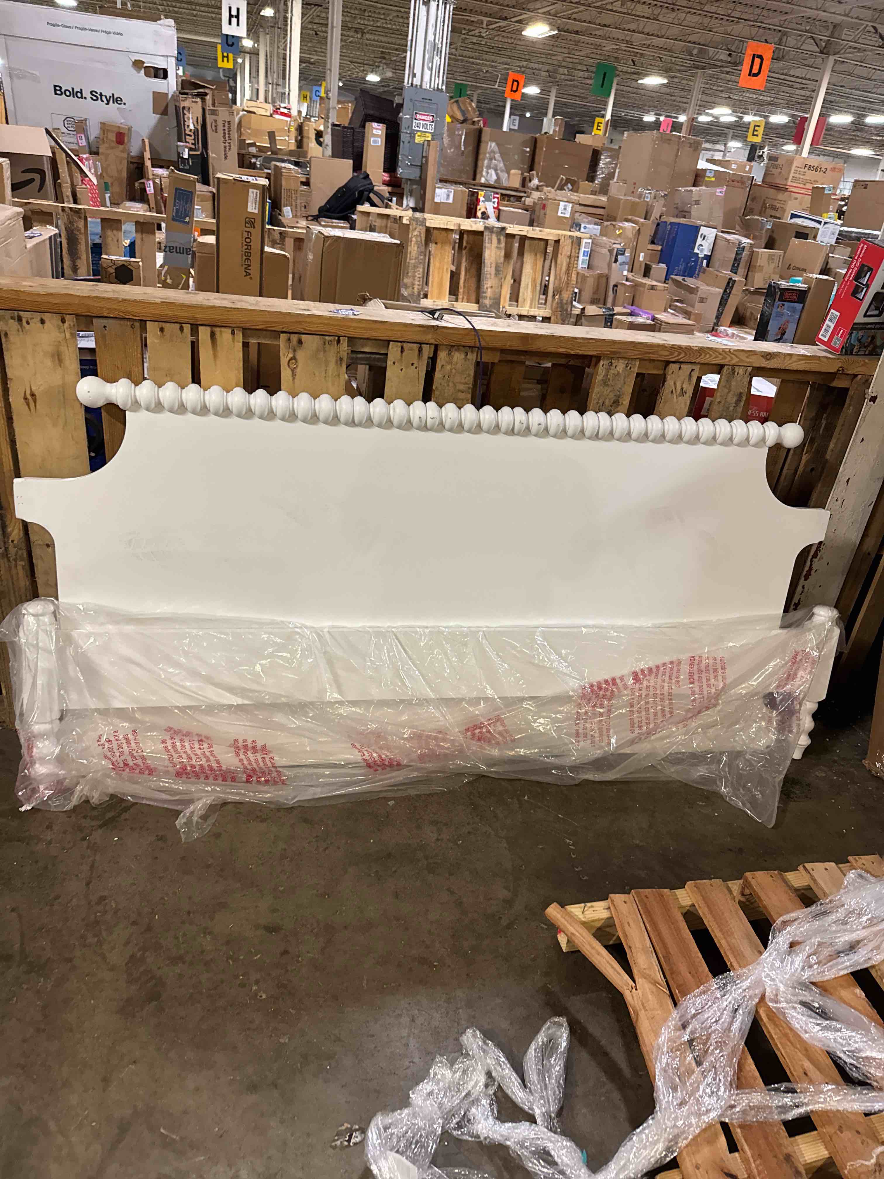 https://s3.amazonaws.com/lotting-images-prod/phillipi/PPE2324719_1750863177367.jpeg
