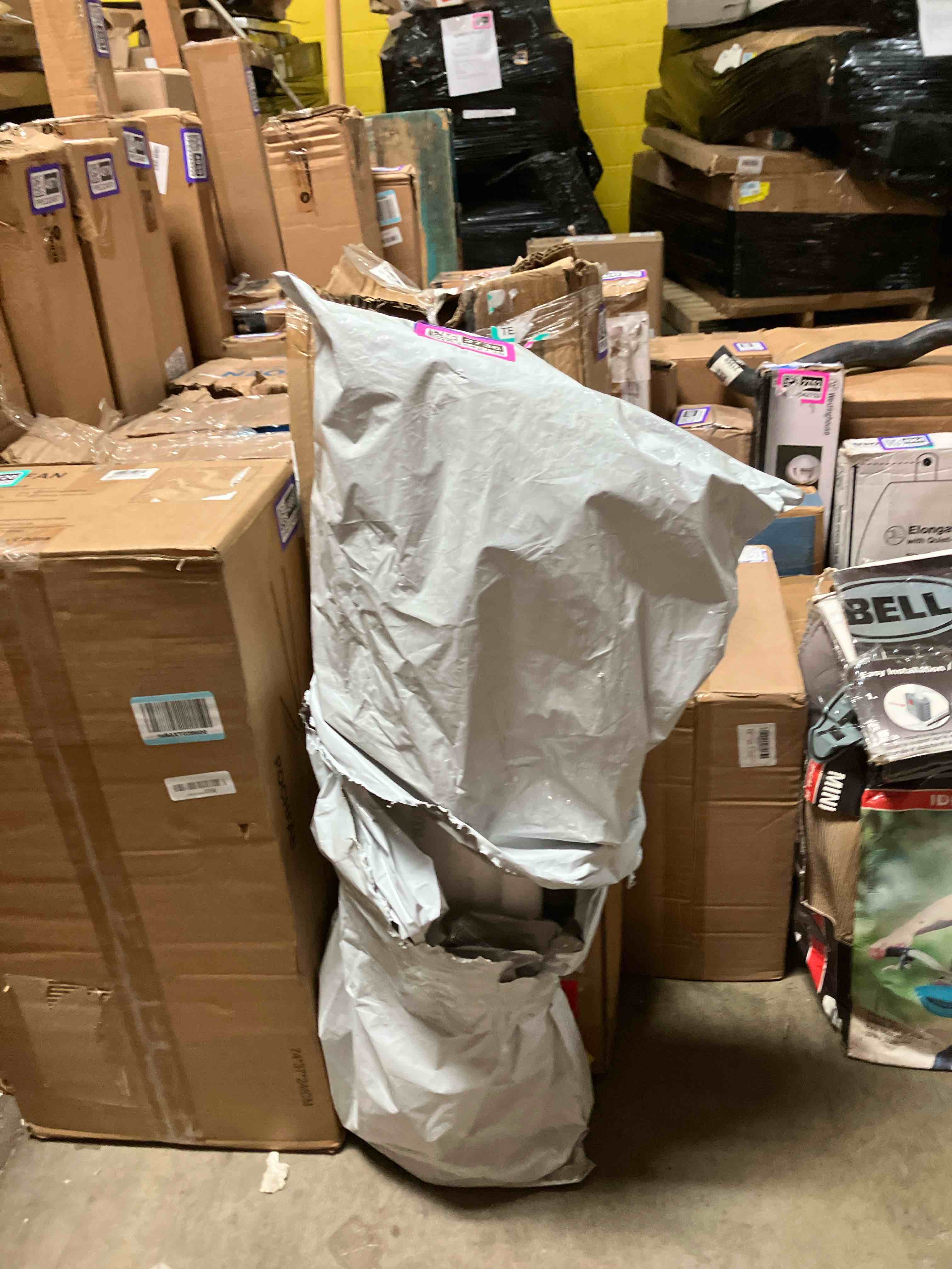 https://s3.amazonaws.com/lotting-images-prod/phillipi/PPE2324989_1754314932569.jpeg