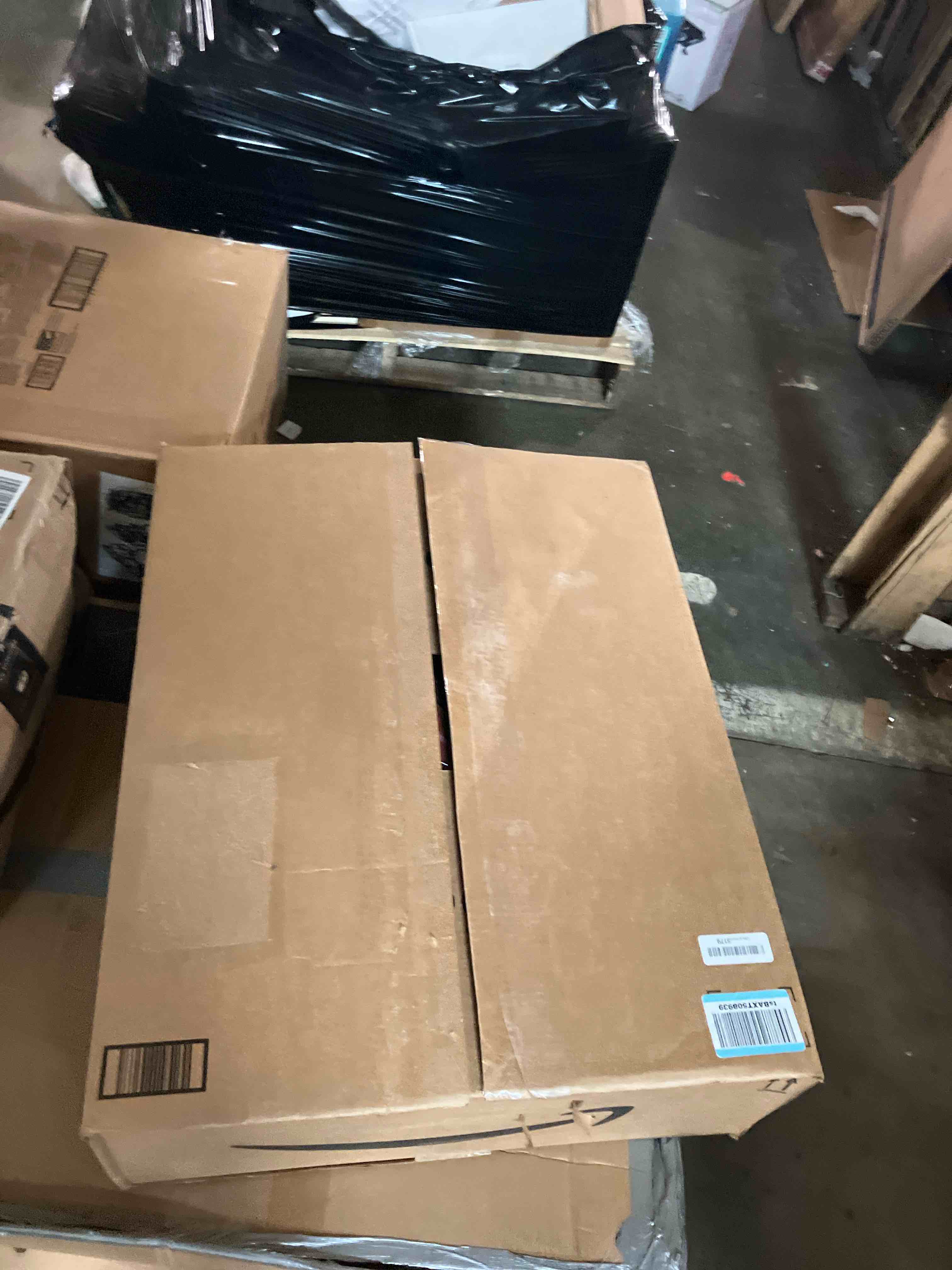 https://s3.amazonaws.com/lotting-images-prod/phillipi/PPE2325077_1754323761159.jpeg