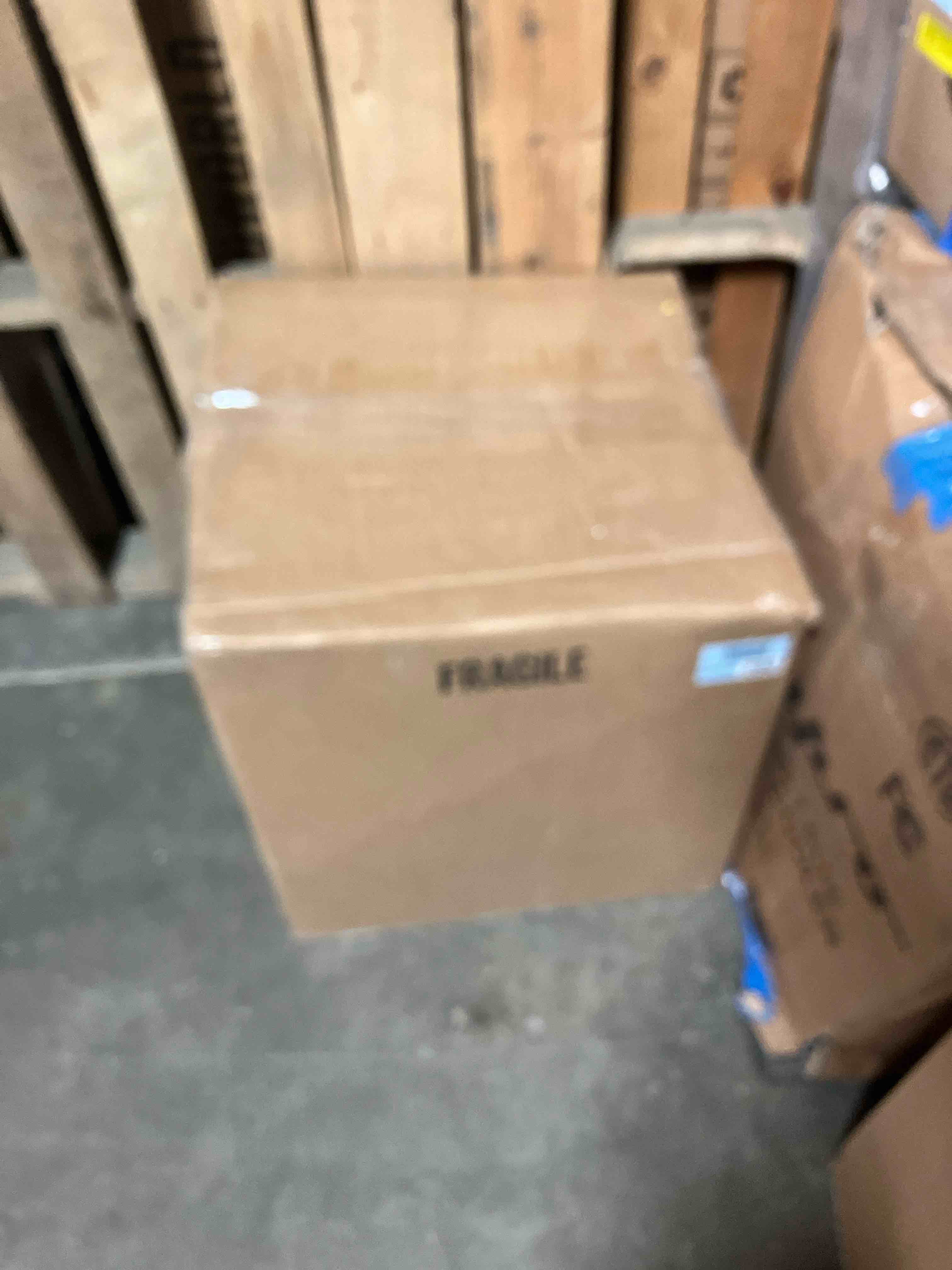 https://s3.amazonaws.com/lotting-images-prod/phillipi/PPE2325595_1754495106546.jpeg