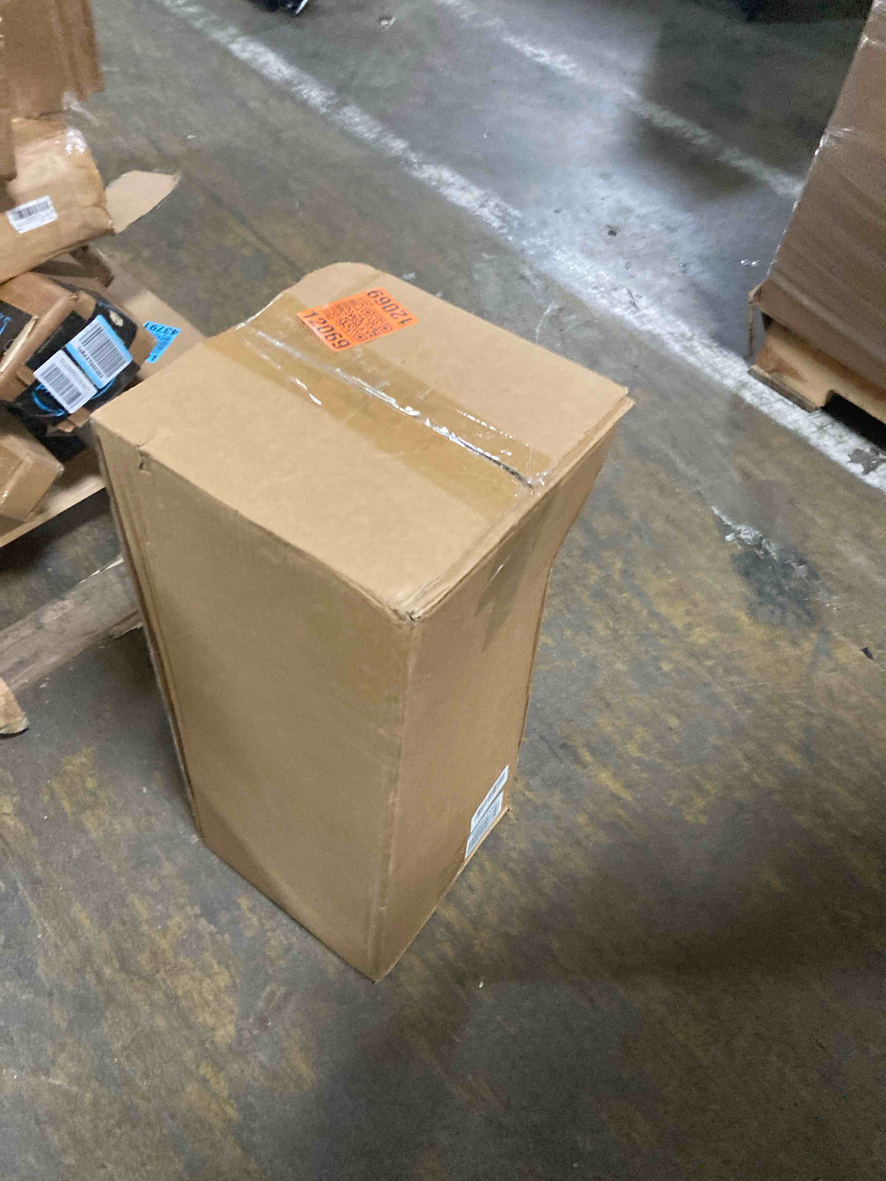 https://s3.amazonaws.com/lotting-images-prod/phillipi/PPE2325627_1754499850561.jpeg
