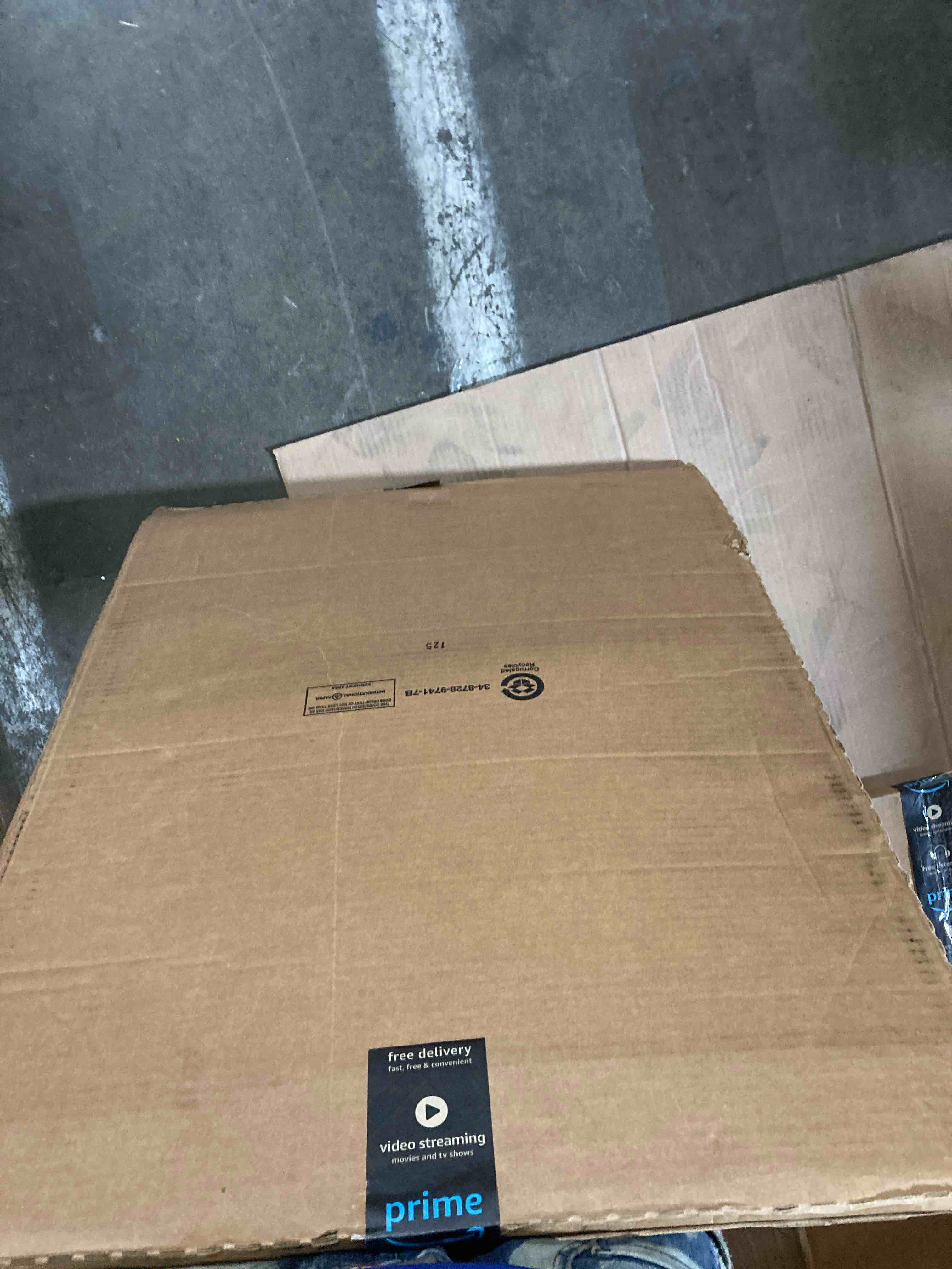 https://s3.amazonaws.com/lotting-images-prod/phillipi/PPE2325635_1754500351026.jpeg