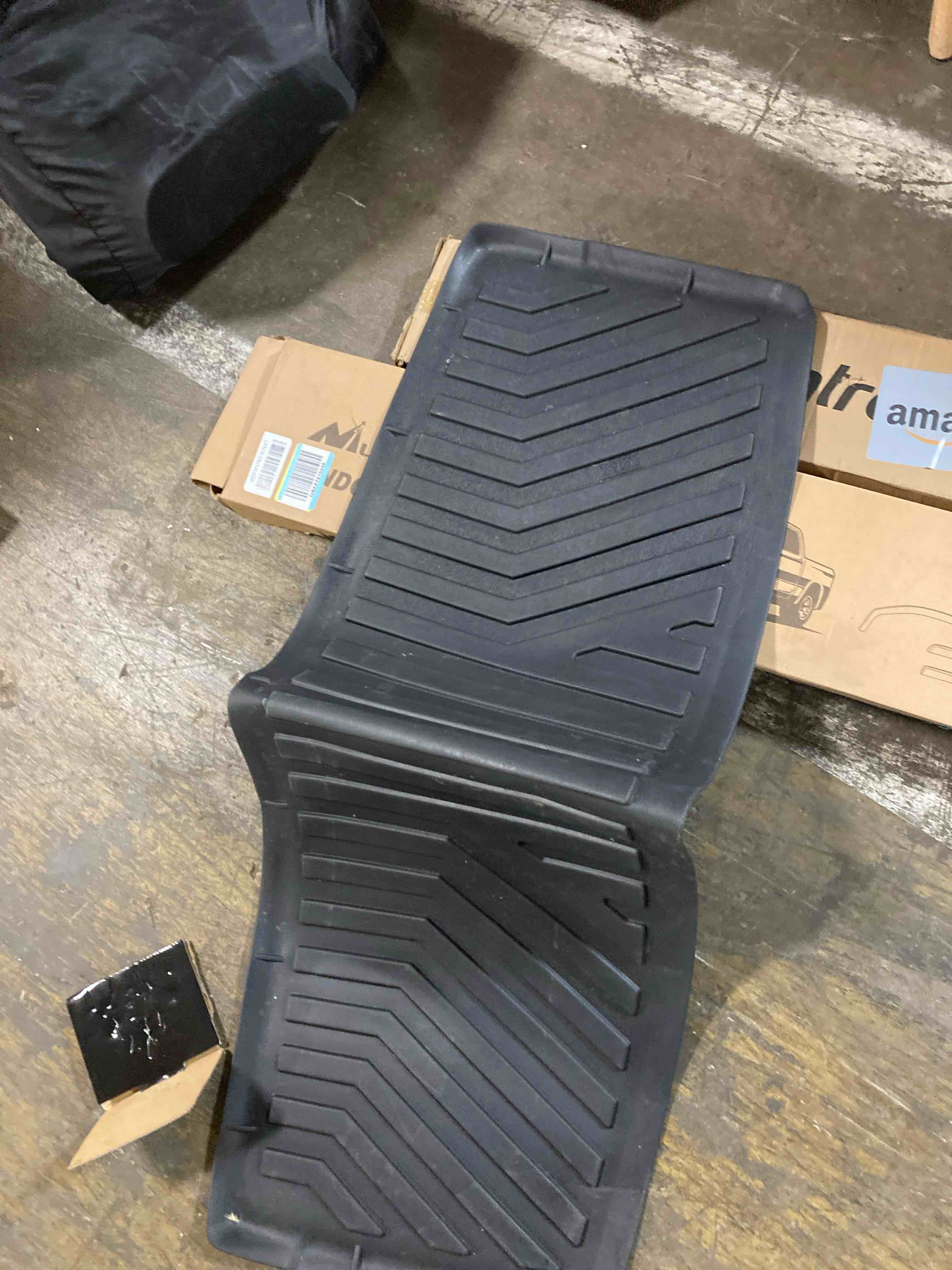 https://s3.amazonaws.com/lotting-images-prod/phillipi/PPE2325656_1754505362871.jpeg