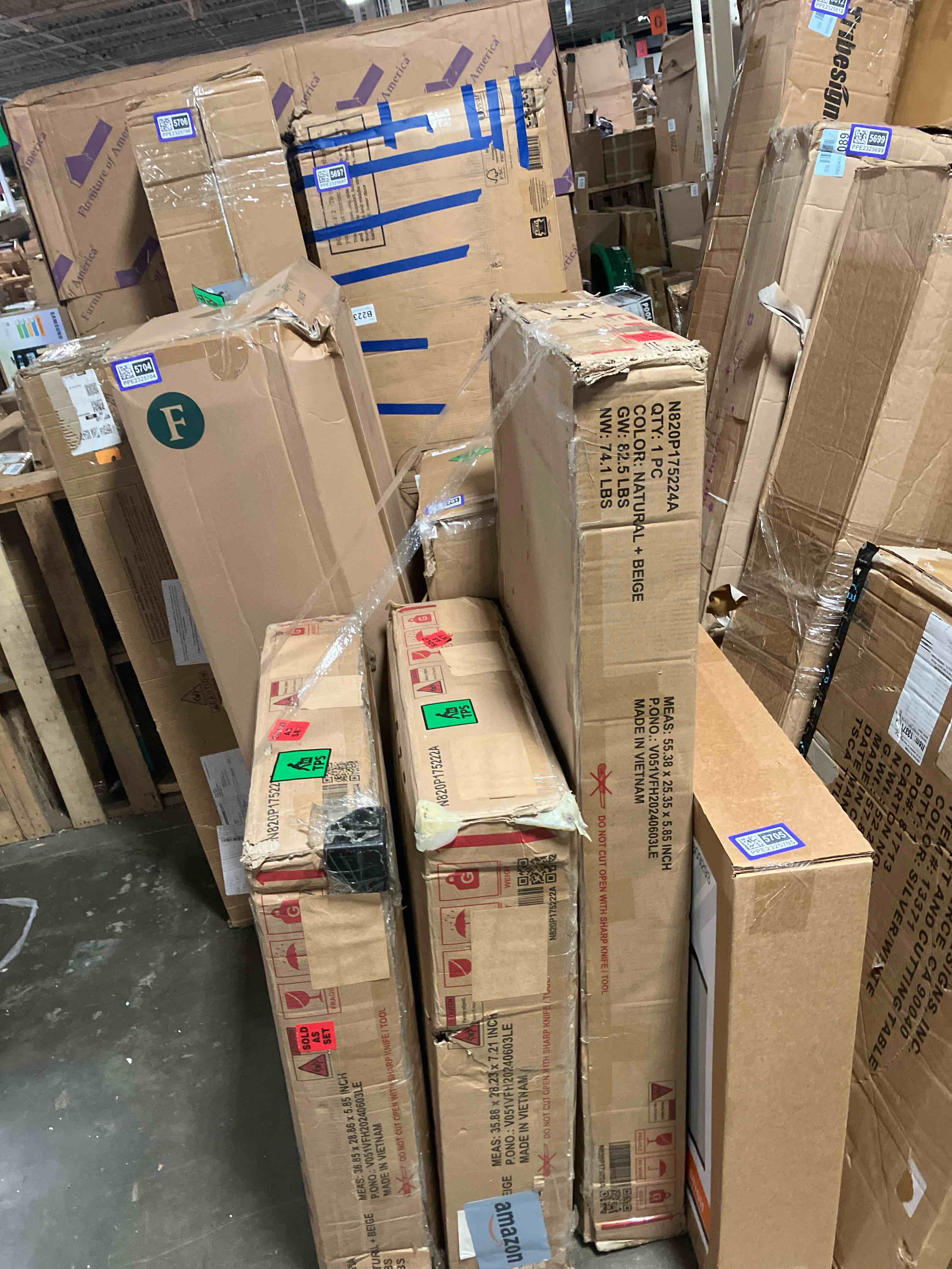 https://s3.amazonaws.com/lotting-images-prod/phillipi/PPE2325708_1754506569469.jpeg