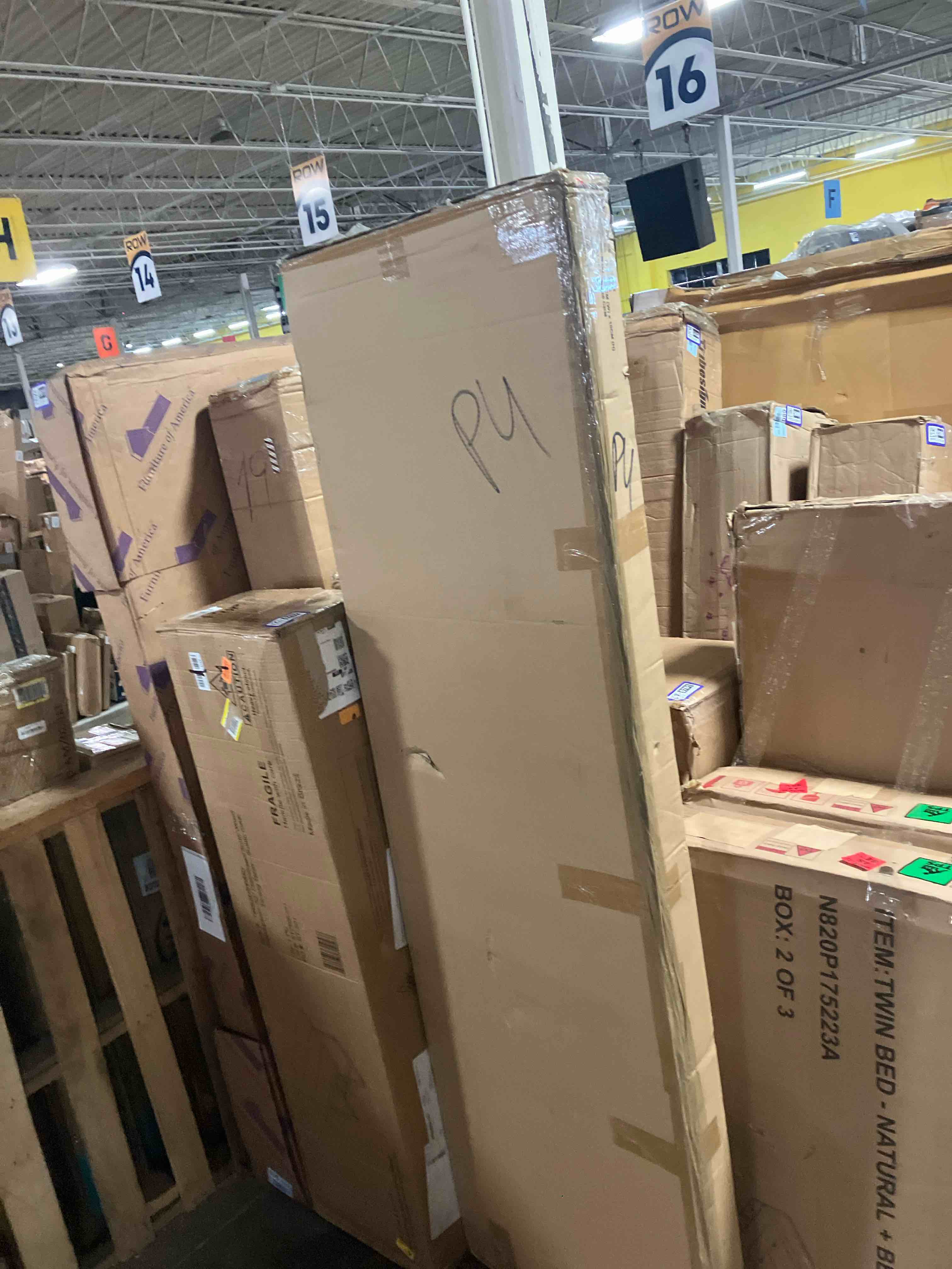 https://s3.amazonaws.com/lotting-images-prod/phillipi/PPE2325710_1754506878249.jpeg
