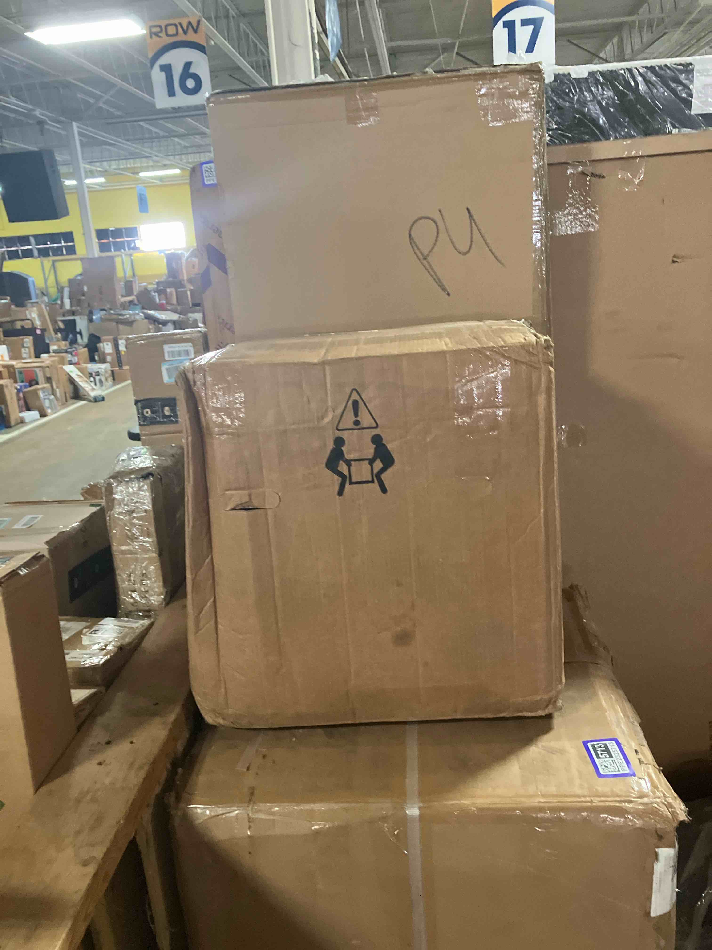 https://s3.amazonaws.com/lotting-images-prod/phillipi/PPE2325715_1754508559950.jpeg