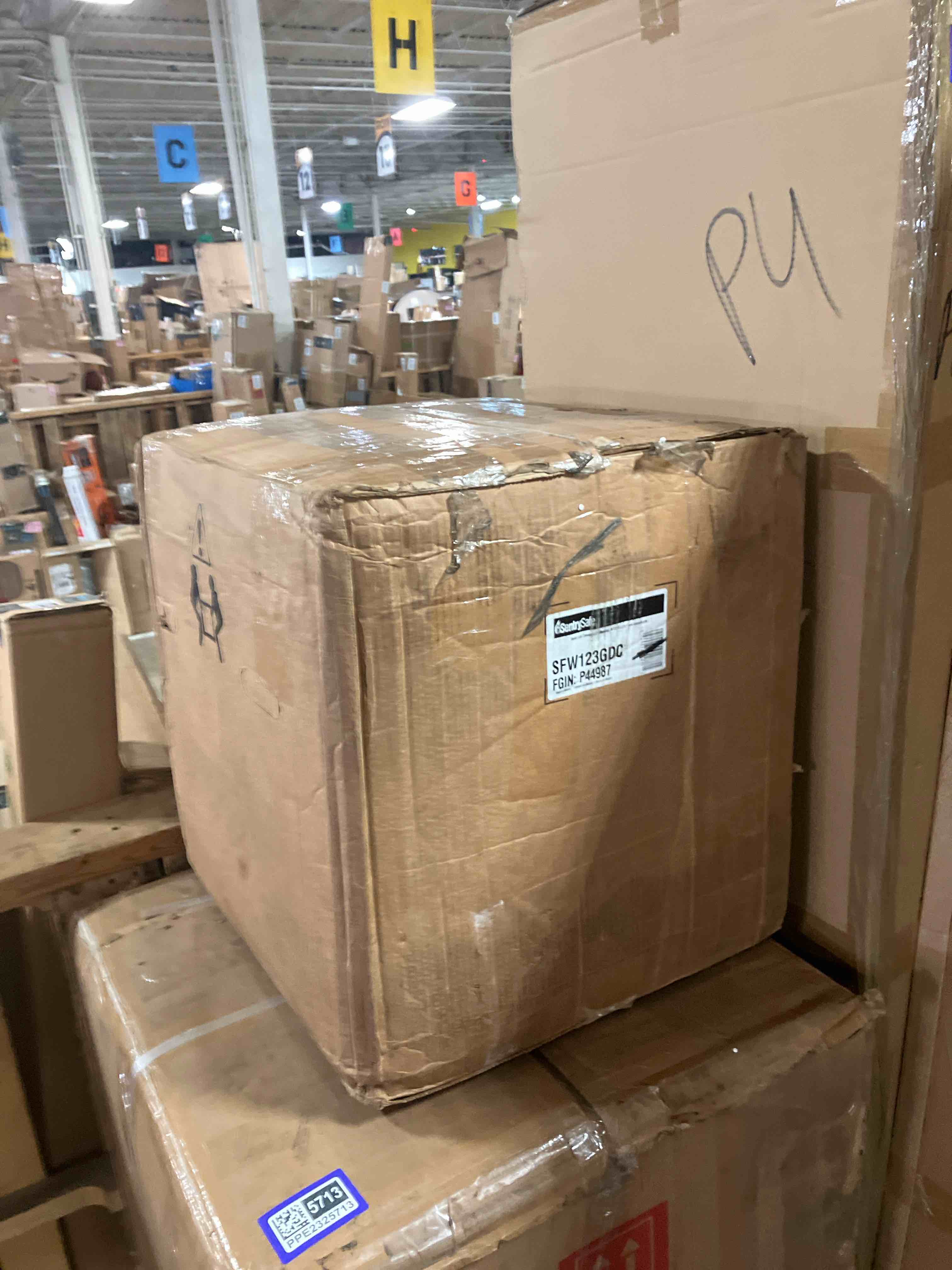 https://s3.amazonaws.com/lotting-images-prod/phillipi/PPE2325715_1754508563501.jpeg