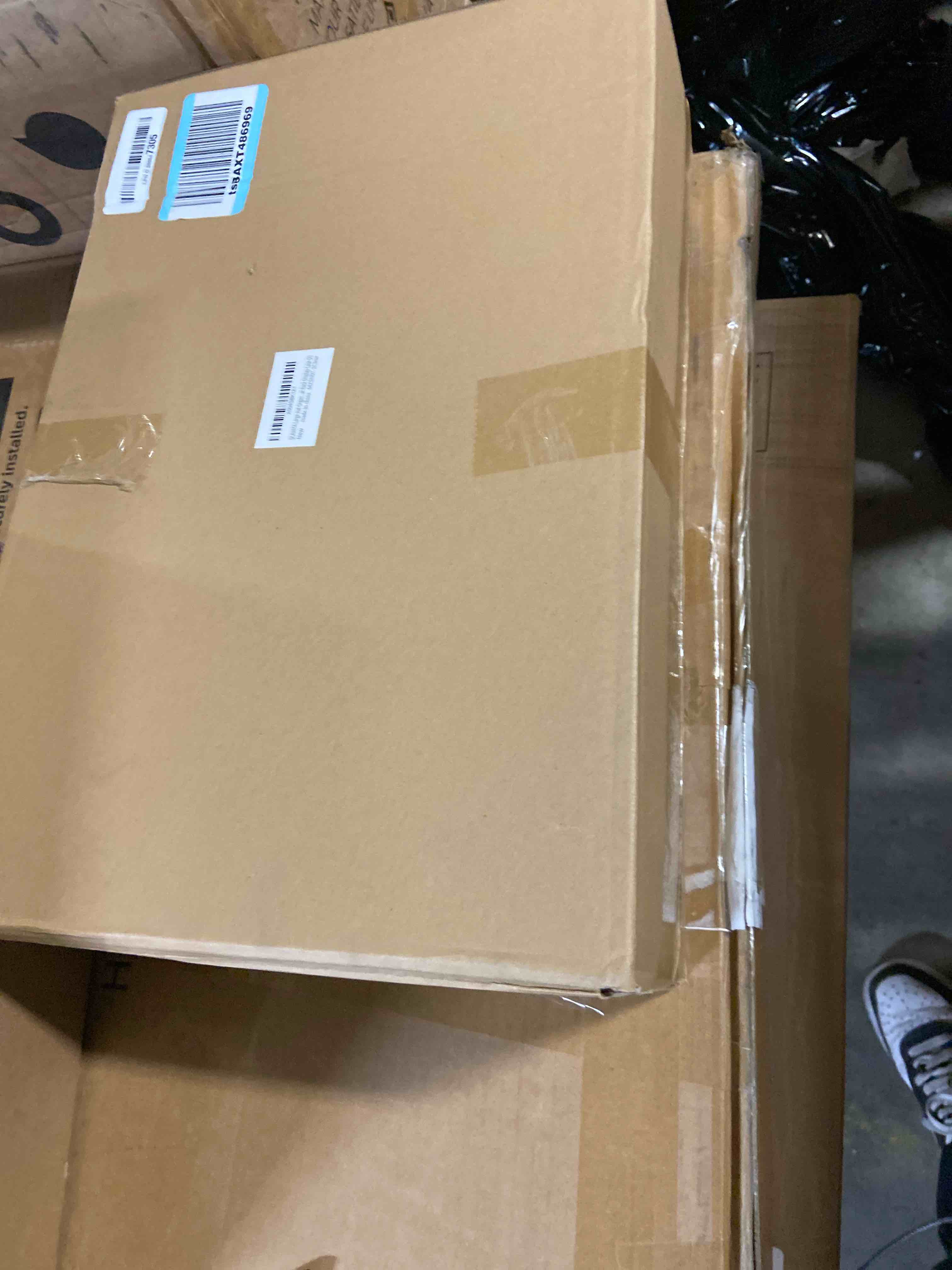 https://s3.amazonaws.com/lotting-images-prod/phillipi/PPE2325936_1756833826930.jpeg