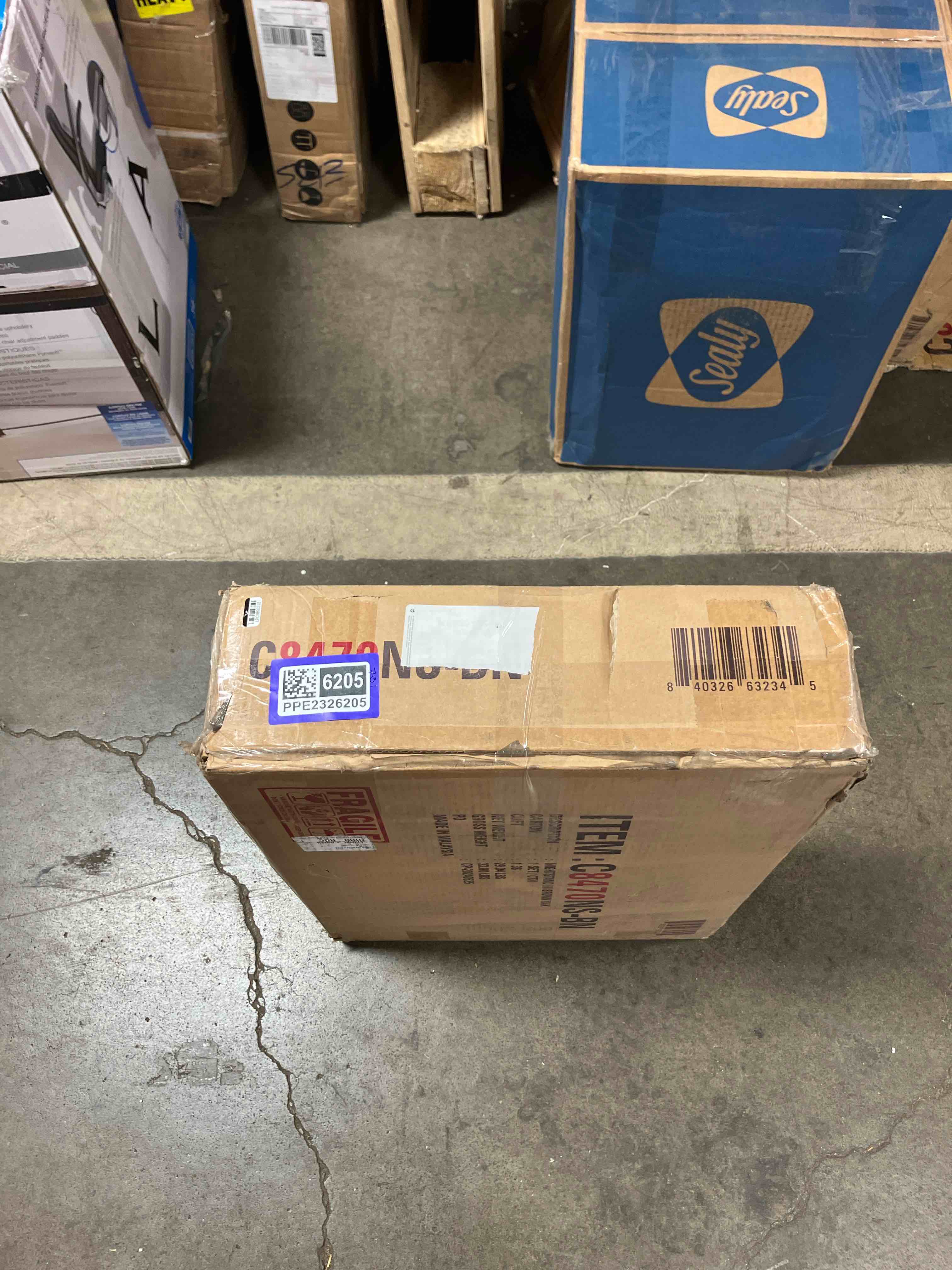 https://s3.amazonaws.com/lotting-images-prod/phillipi/PPE2326205_1746715965738.jpeg