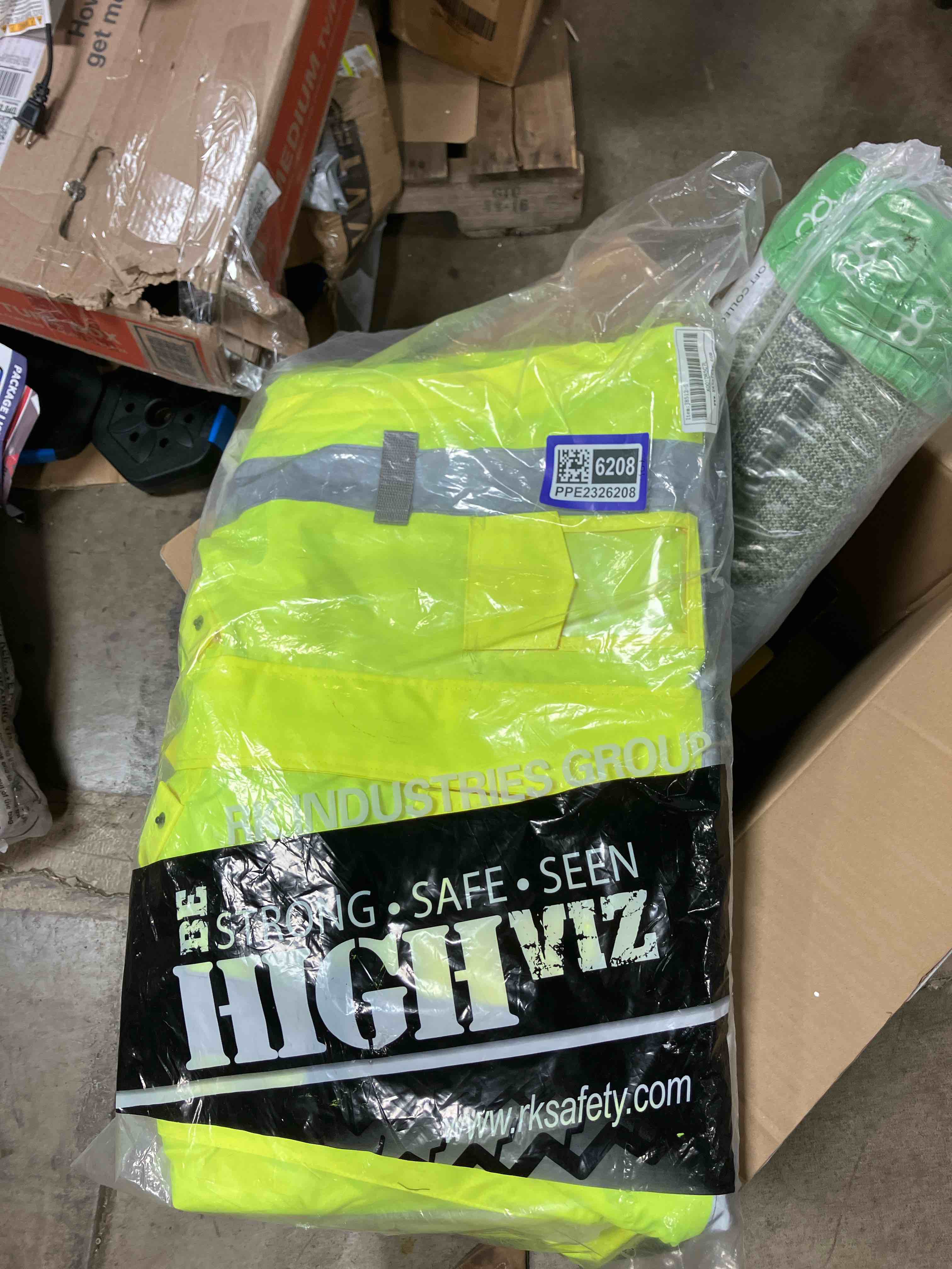 https://s3.amazonaws.com/lotting-images-prod/phillipi/PPE2326208_1746716445414.jpeg