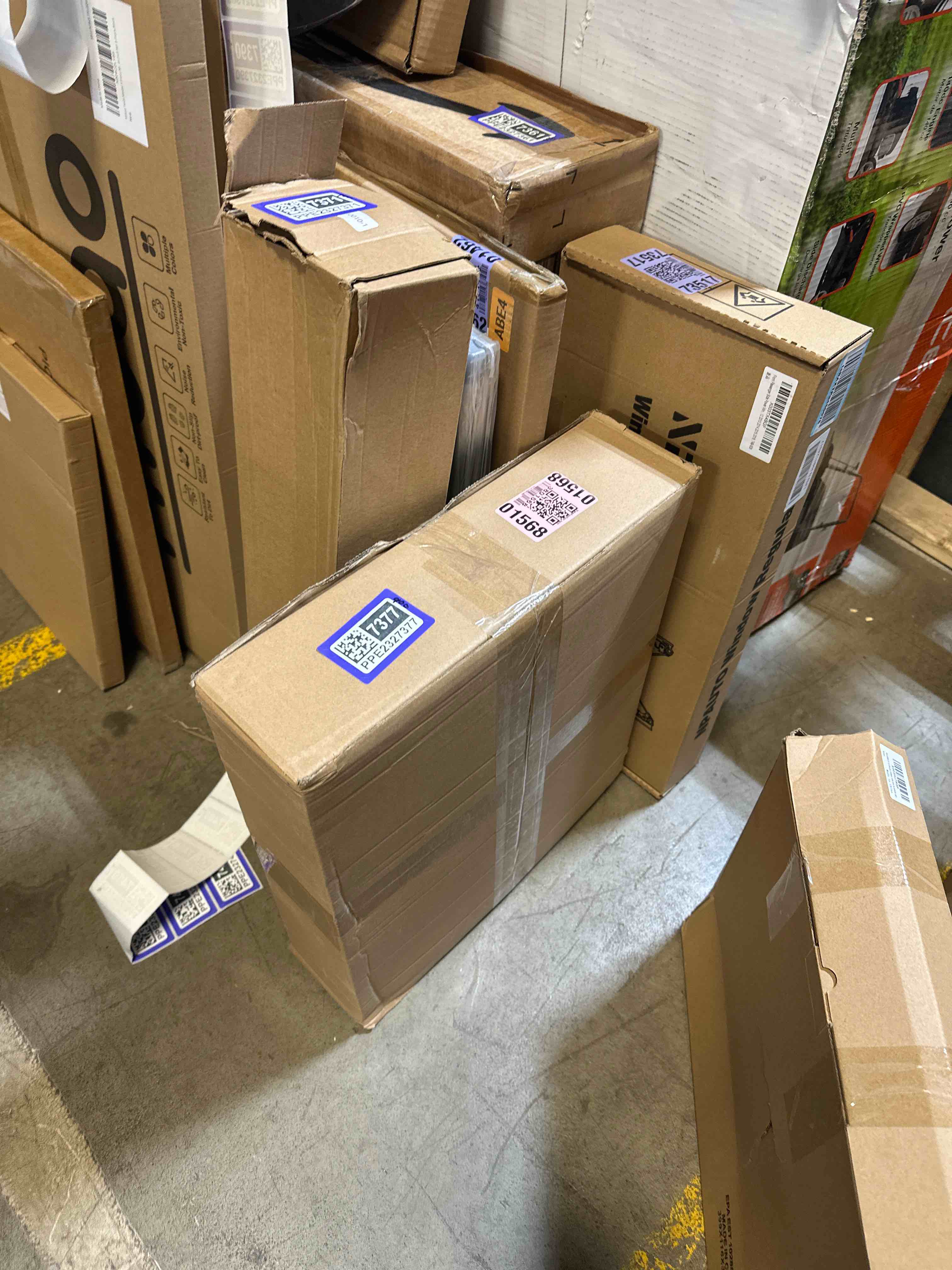 https://s3.amazonaws.com/lotting-images-prod/phillipi/PPE2327377_1749737963143.jpeg
