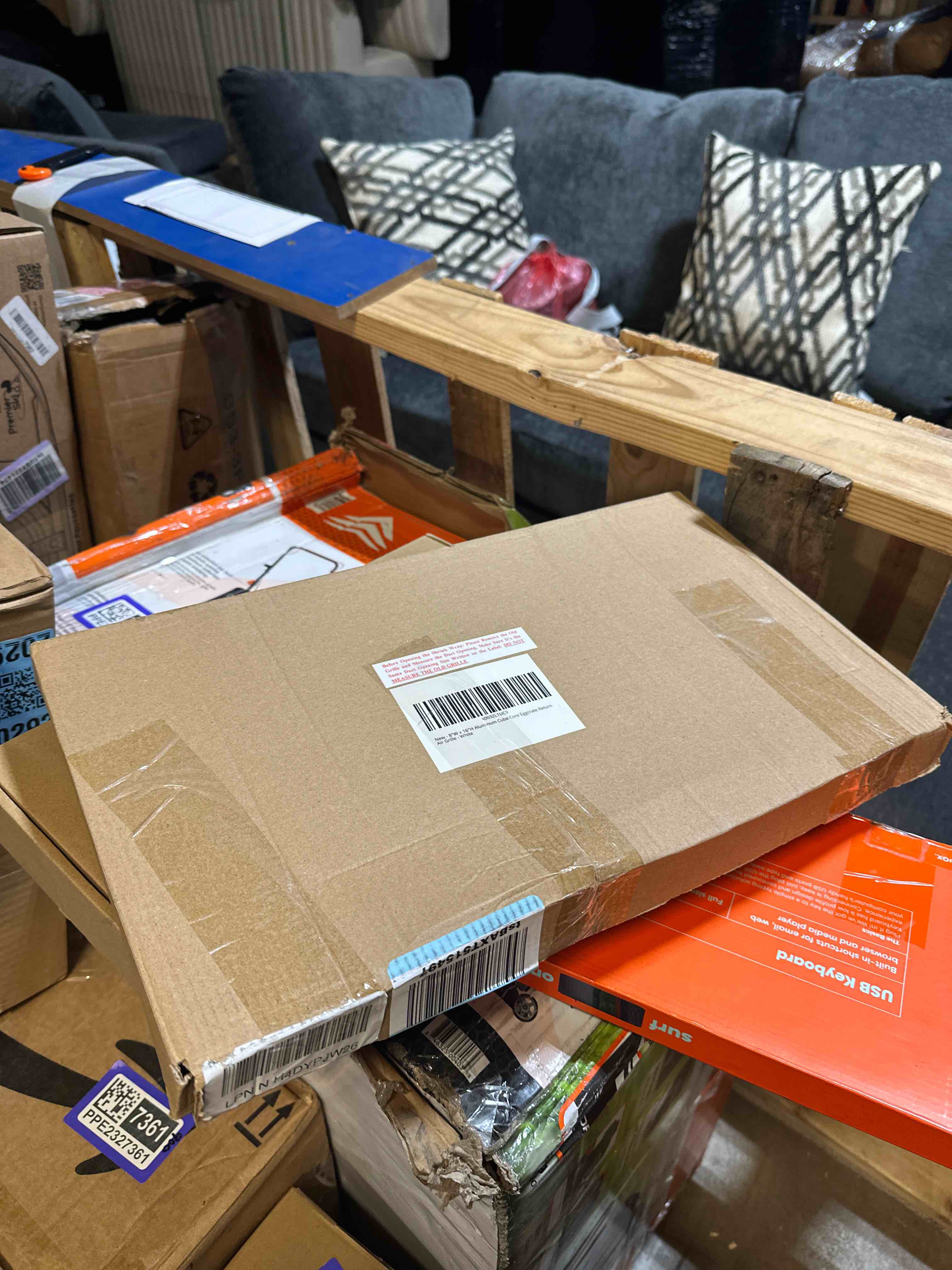 https://s3.amazonaws.com/lotting-images-prod/phillipi/PPE2327381_1749738294428.jpeg
