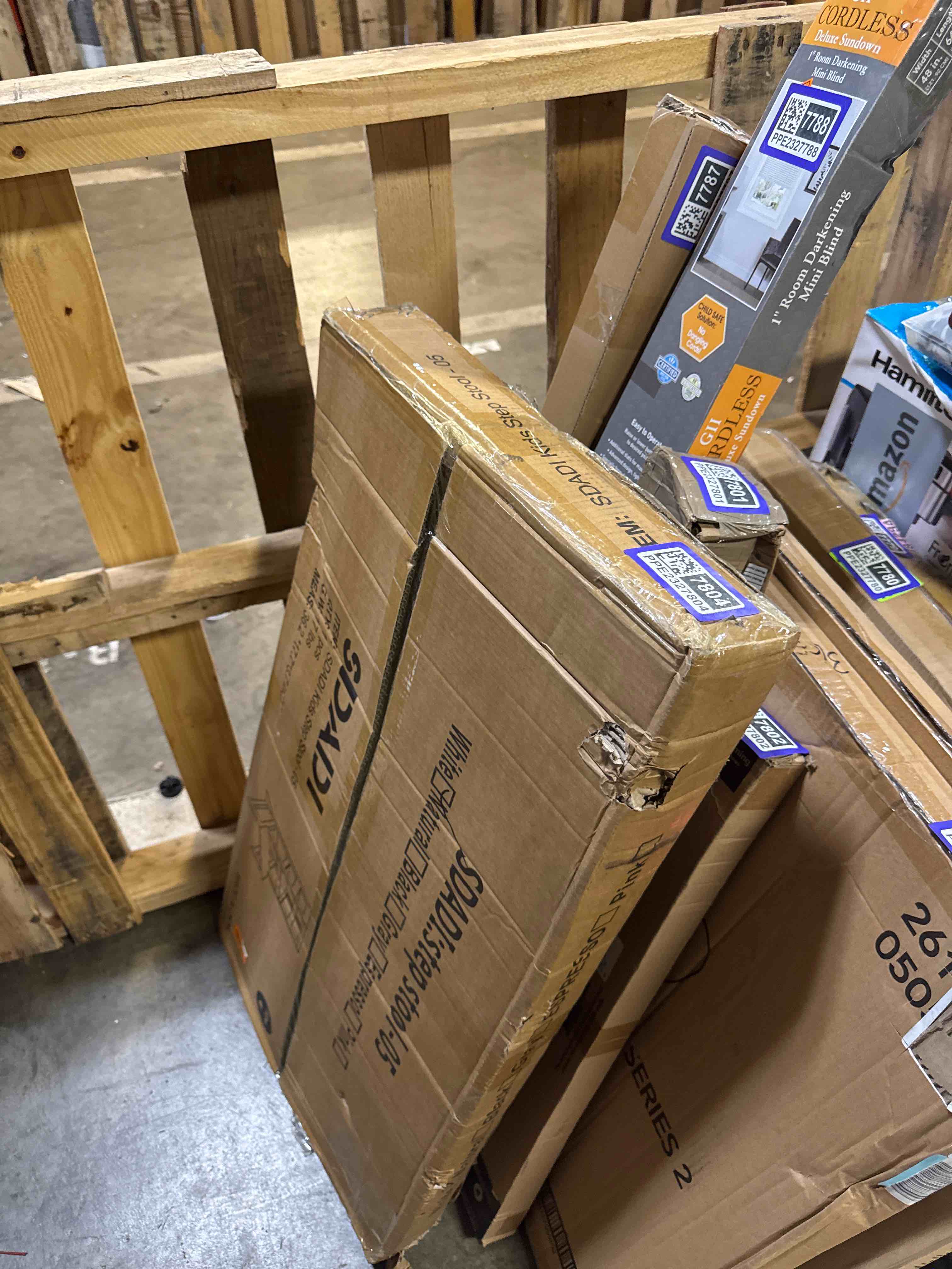 https://s3.amazonaws.com/lotting-images-prod/phillipi/PPE2327804_1752173672243.jpeg