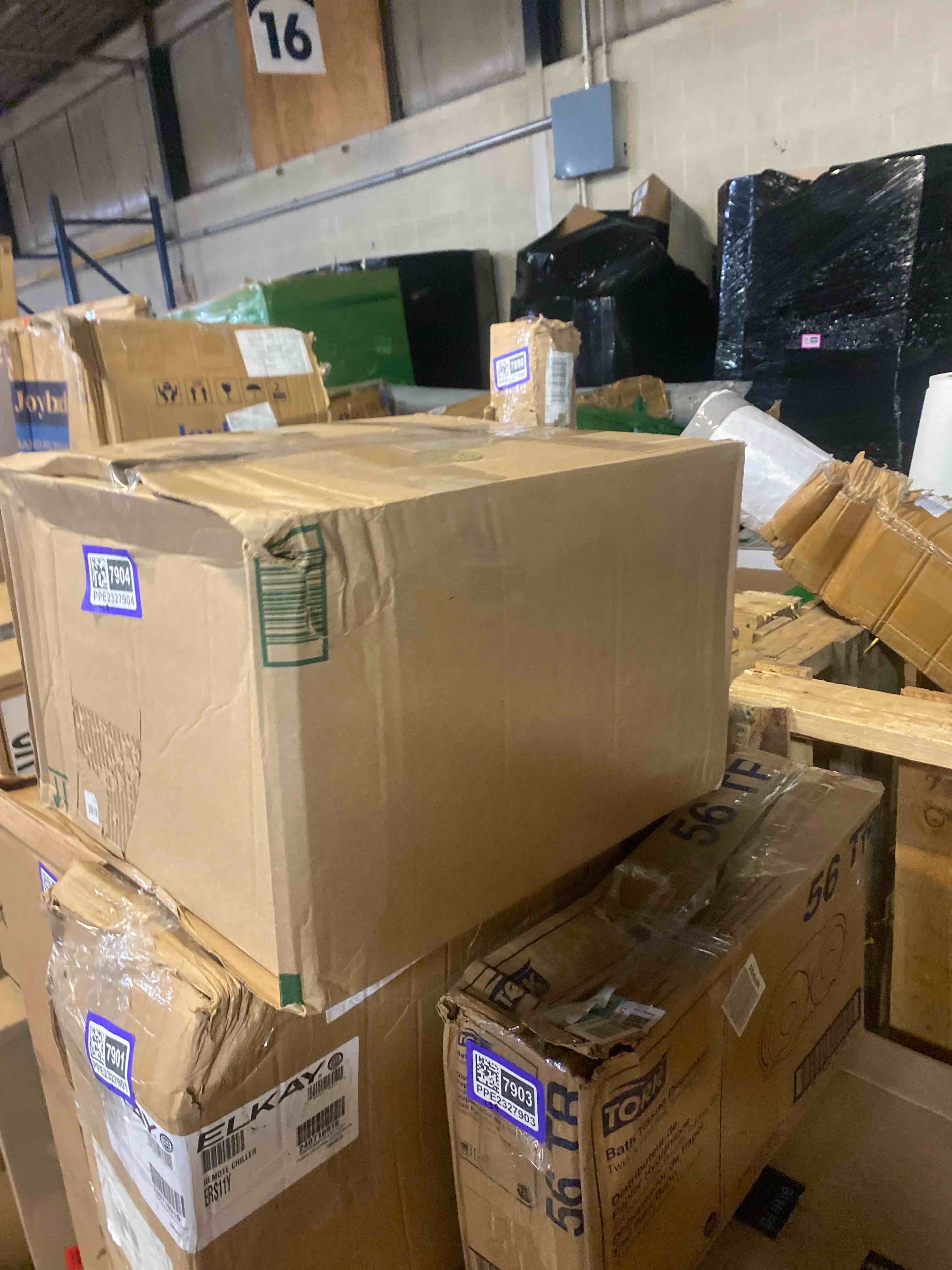 https://s3.amazonaws.com/lotting-images-prod/phillipi/PPE2327904_1753194167743.jpeg